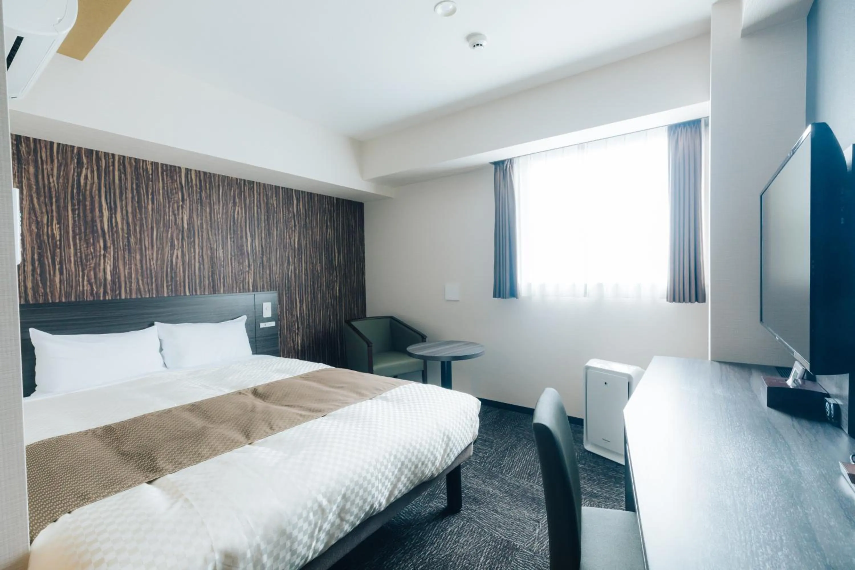 Photo of the whole room, Bed in Hotel KAN-RAKU Fujisan Gotemba