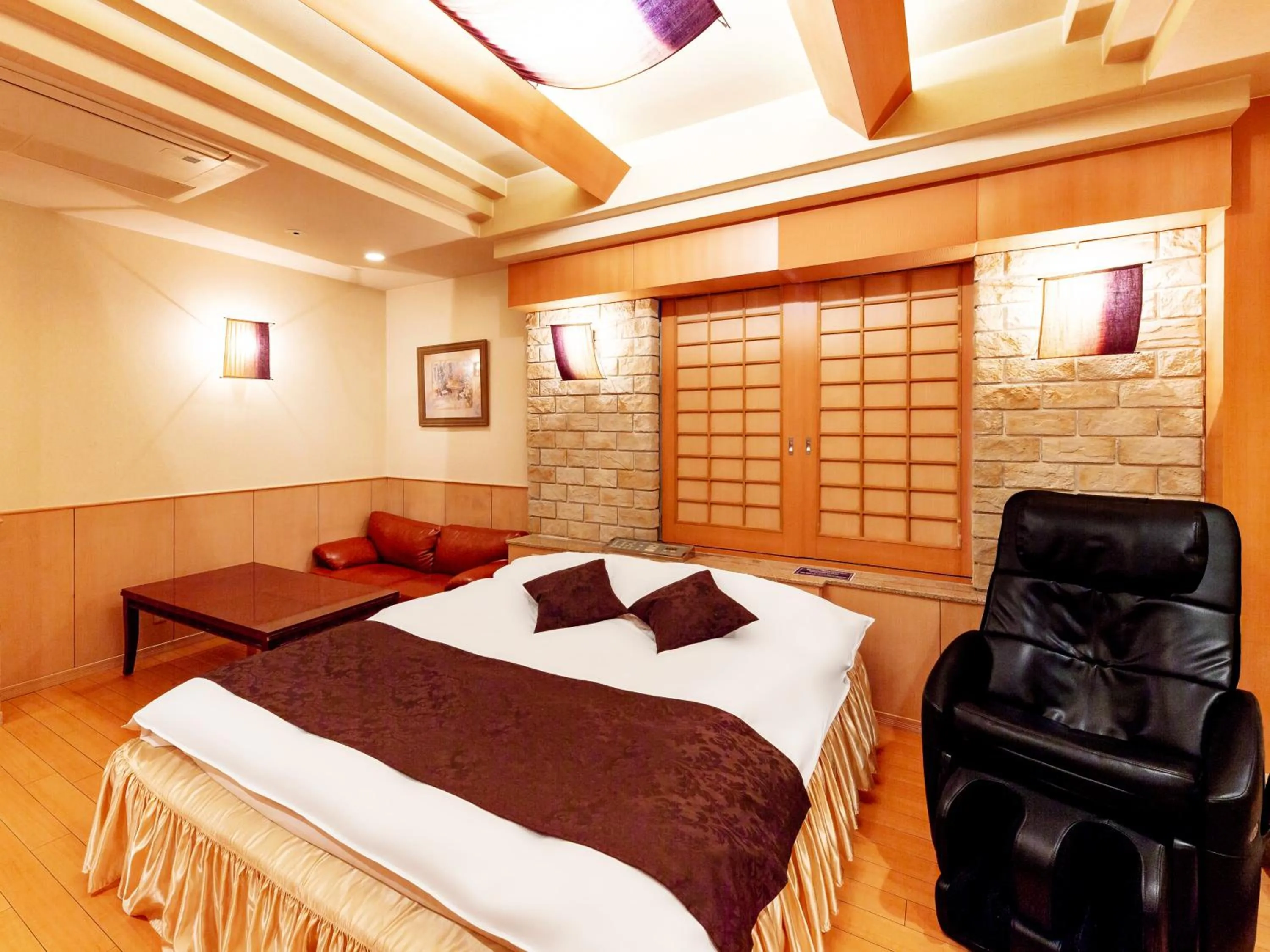 Bed in Hotel Mine (Love Hotel)