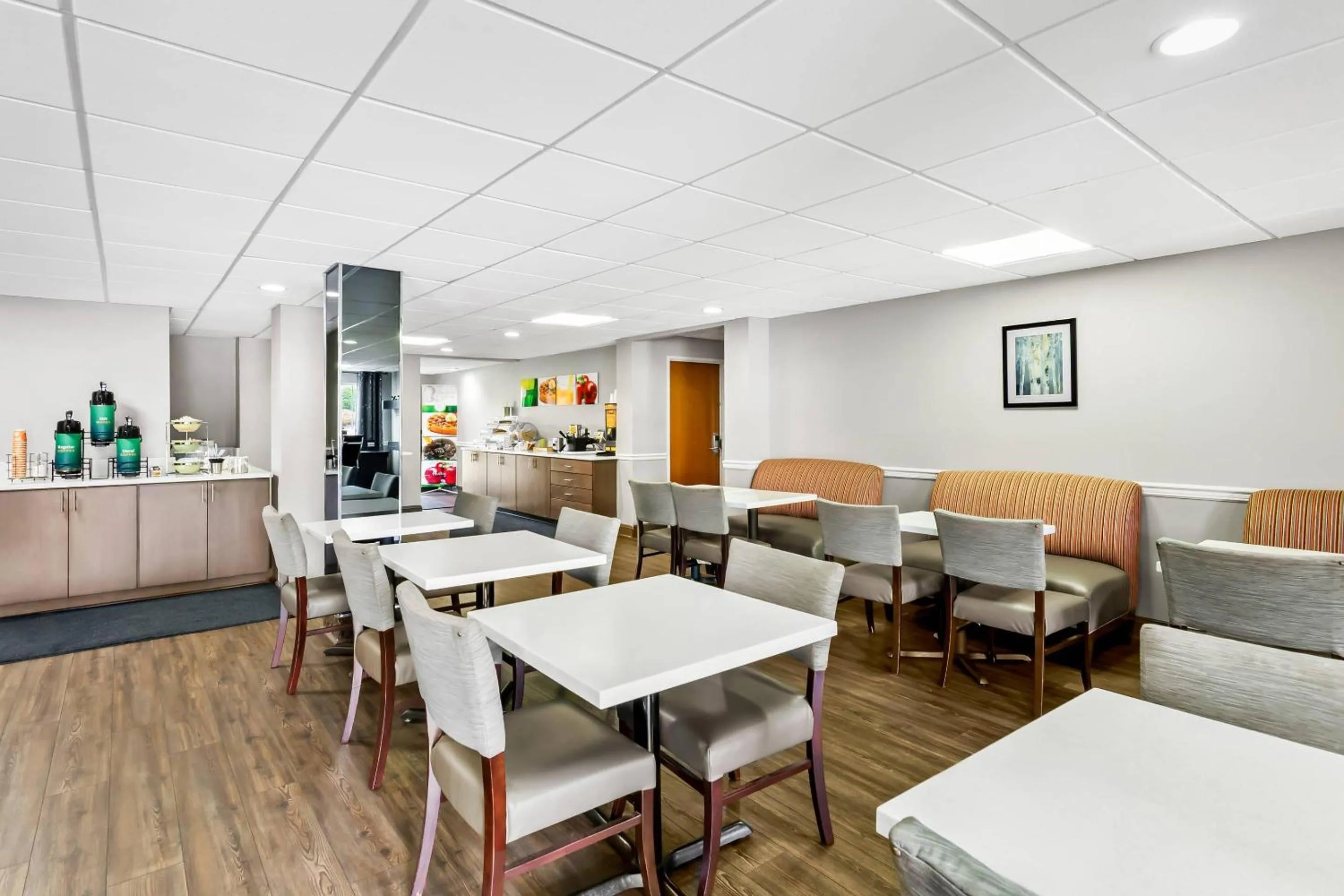 Breakfast in Quality Inn & Suites I-81 Exit 7