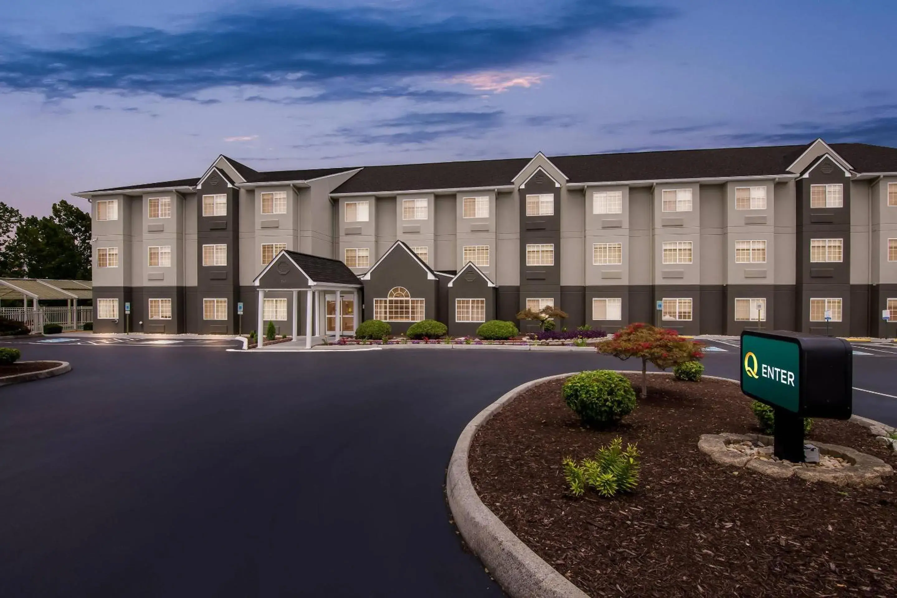 Property building in Quality Inn & Suites I-81 Exit 7 Property building in Quality Inn & Suites I-81 Exit 7