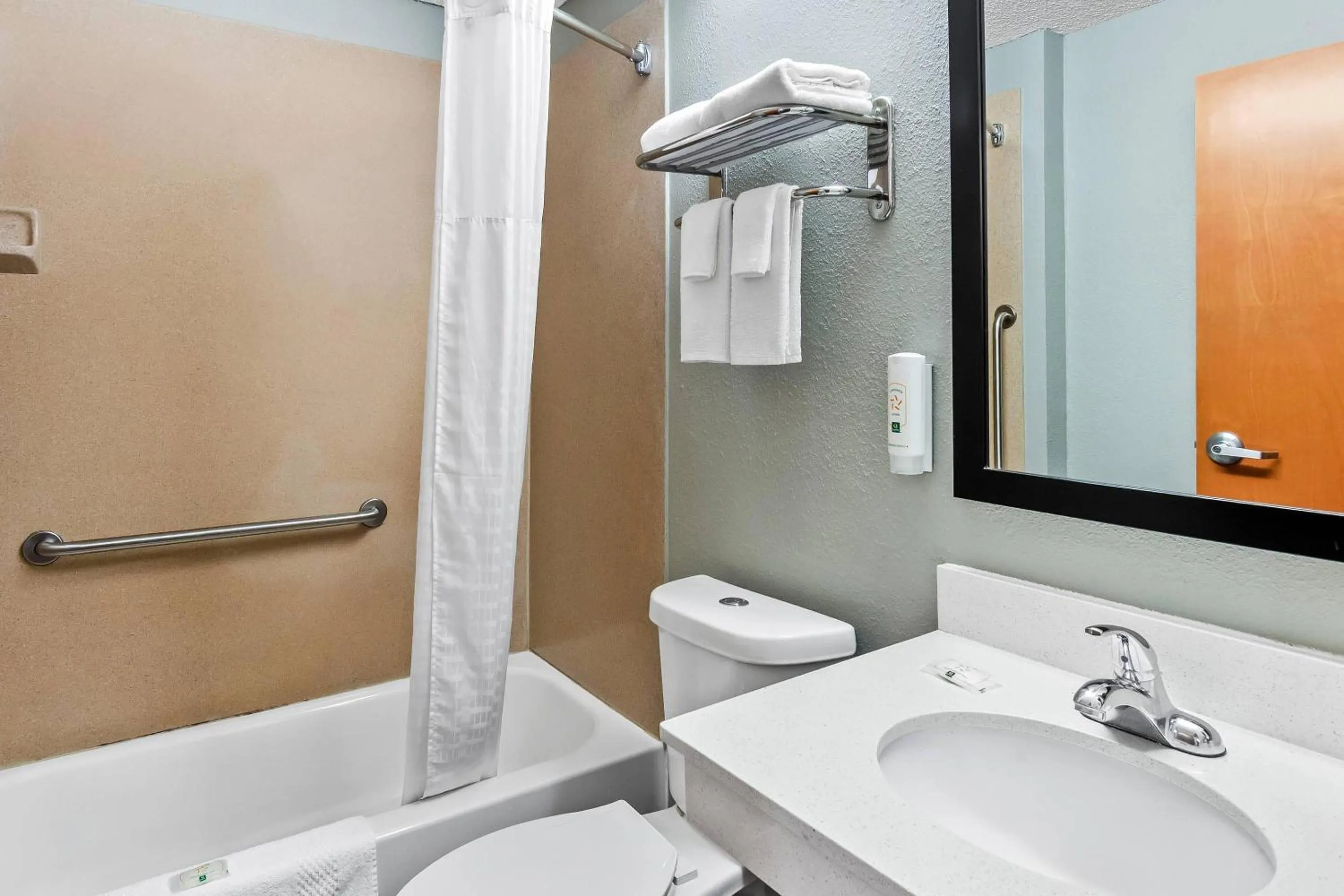 Bedroom in Quality Inn & Suites I-81 Exit 7