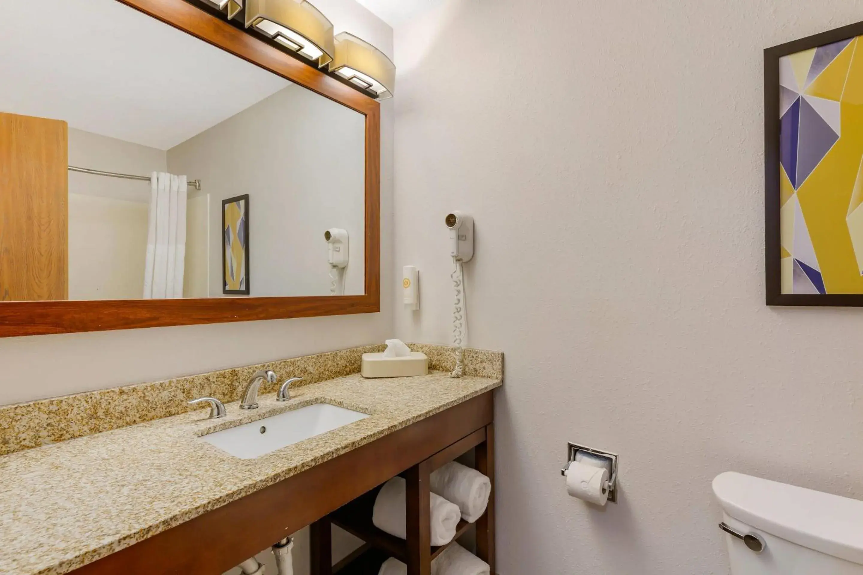 Bedroom in Comfort Inn River's Edge Bedroom in Comfort Inn River's Edge