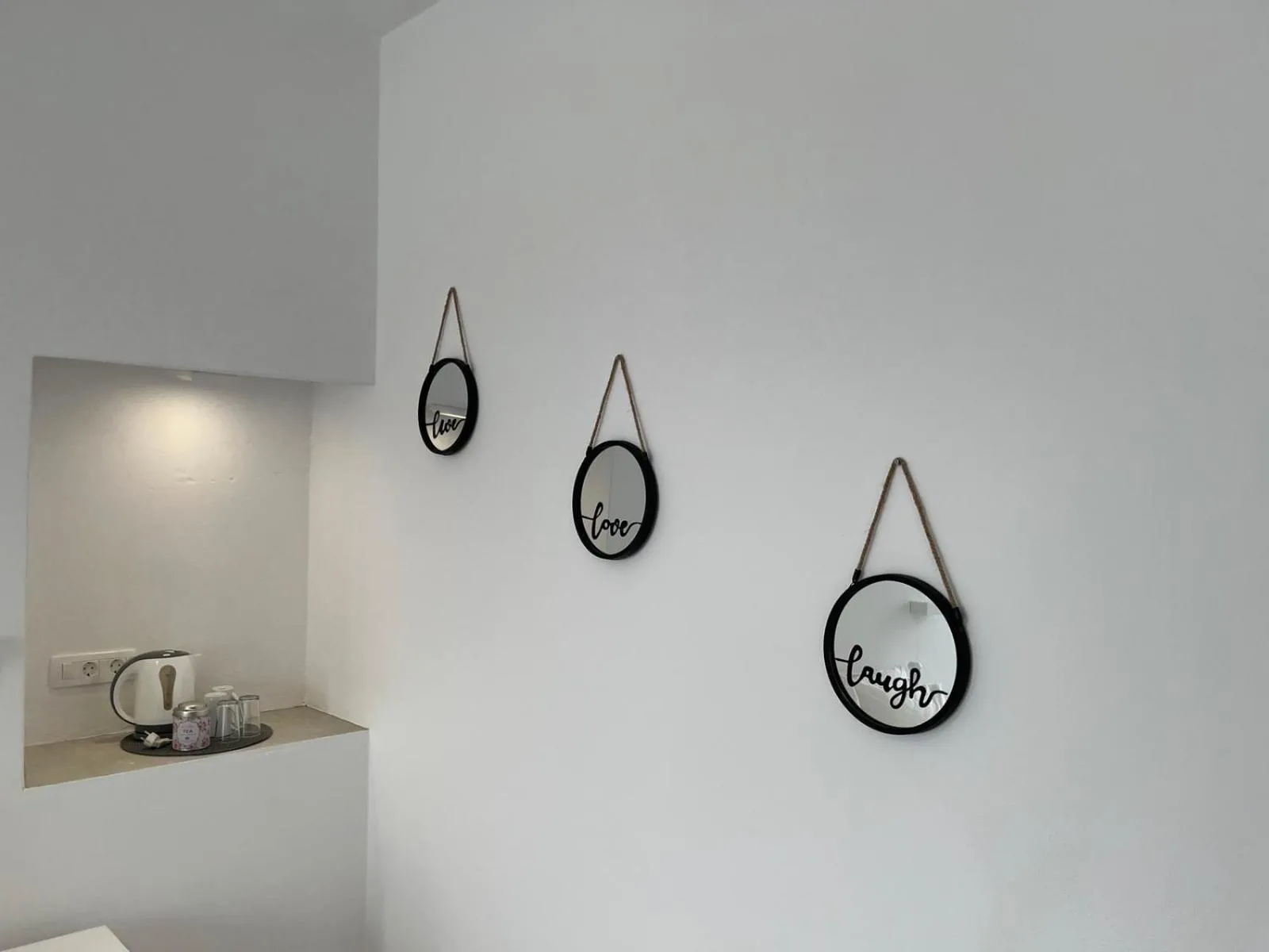 Coffee/tea facilities in Firaxenia rooms