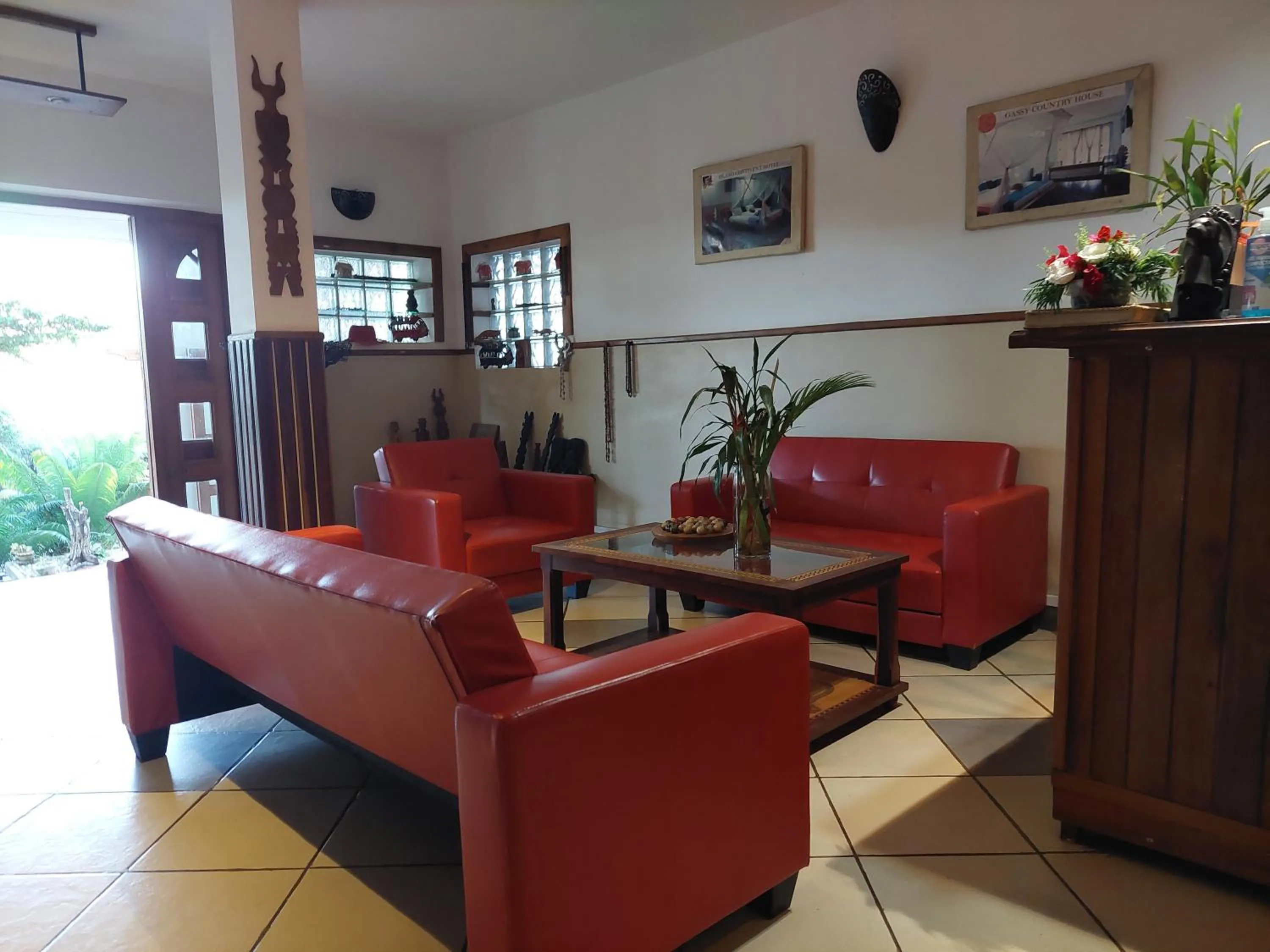 Gassy Country House Ivato Airport