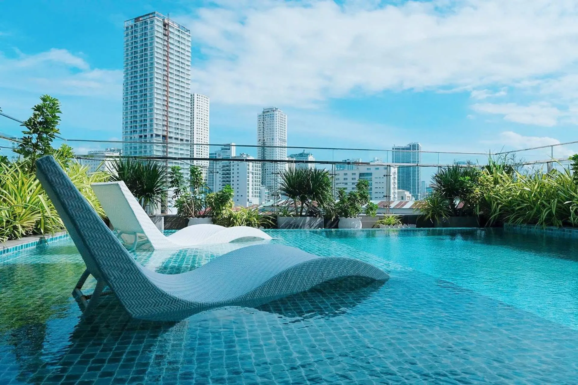 Day in Em Oi Boutique Hotel