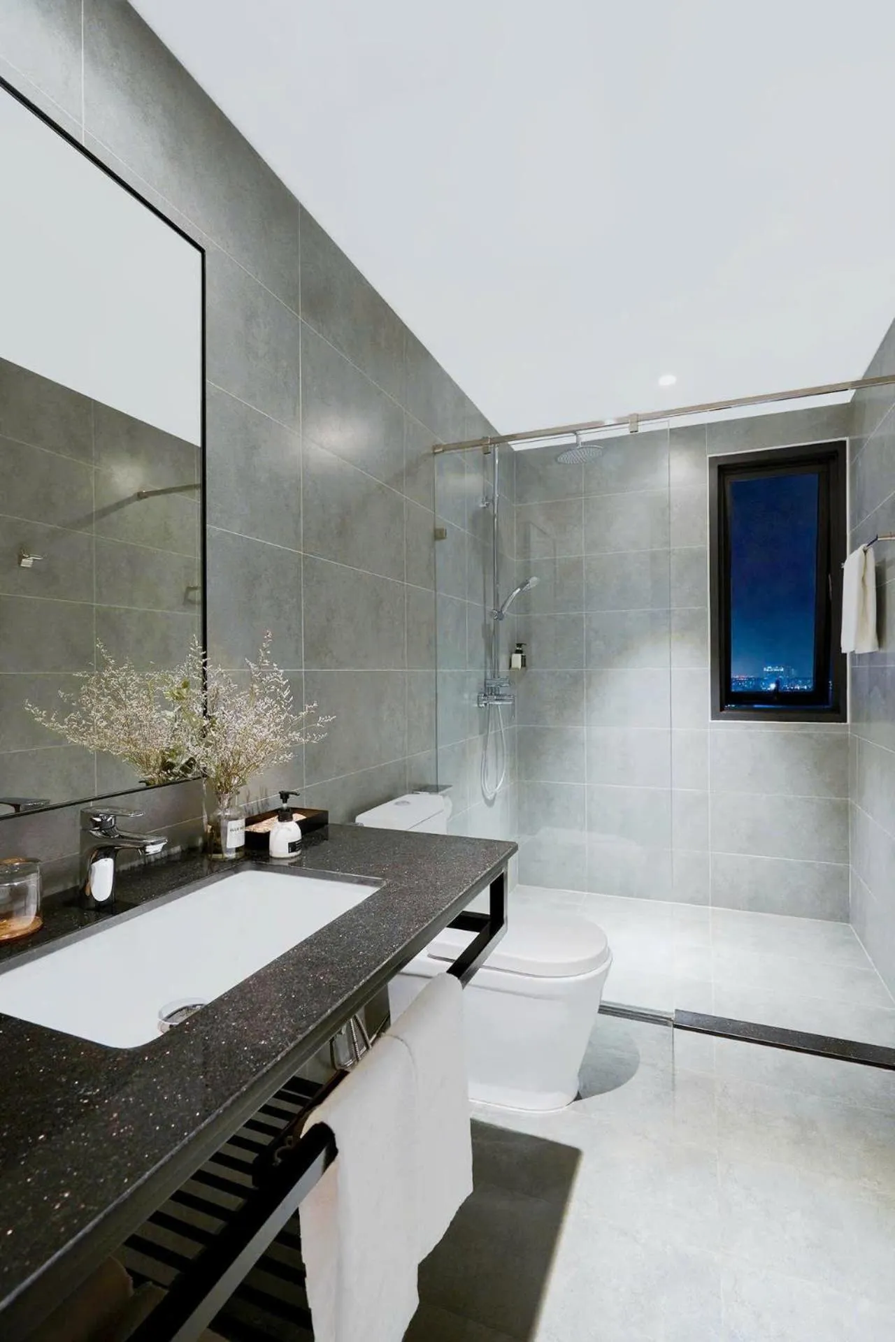 Bathroom in Em Oi Boutique Hotel