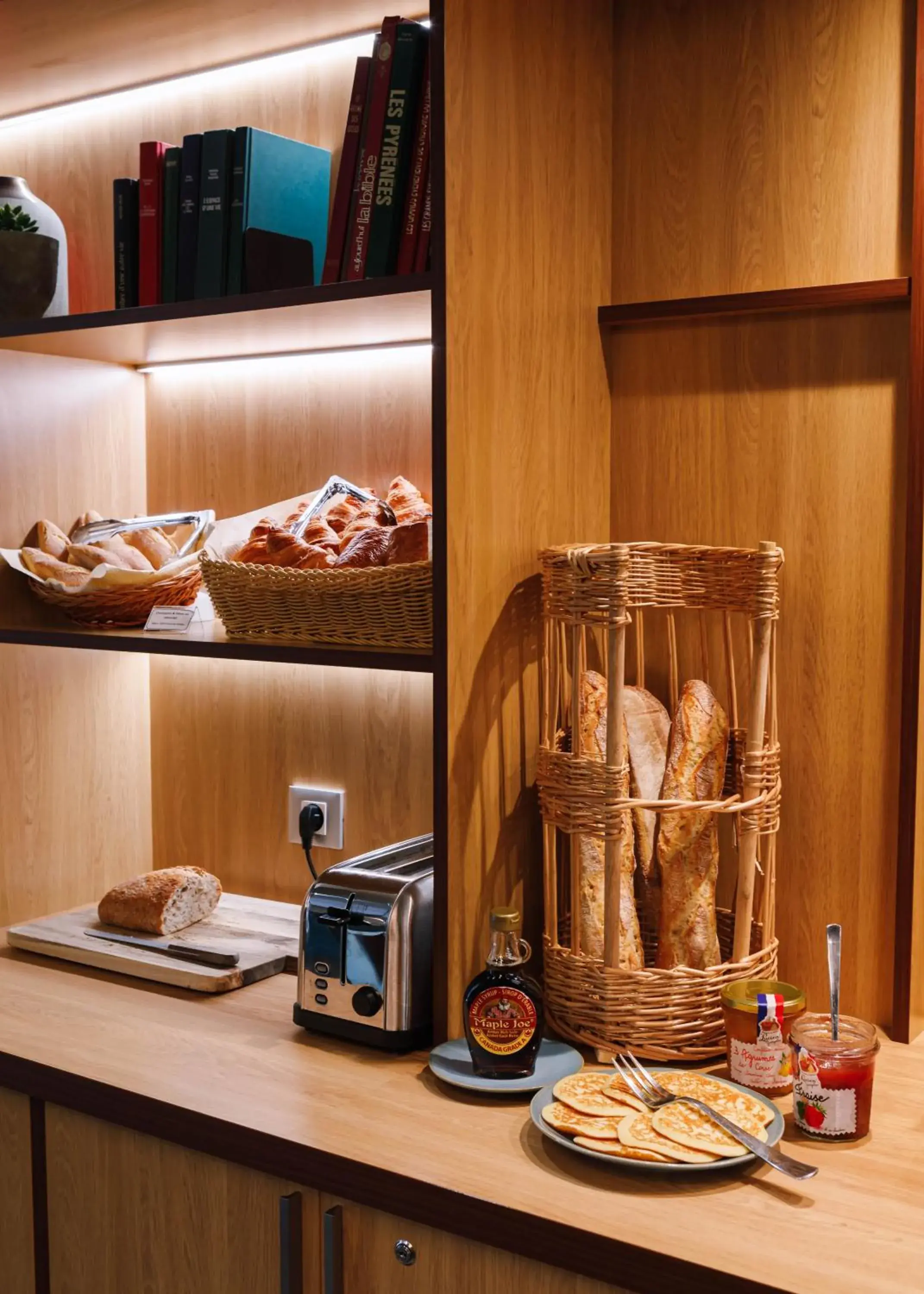 Buffet breakfast in Hotel Des Remparts Perrache Buffet breakfast in Hotel Des Remparts Perrache