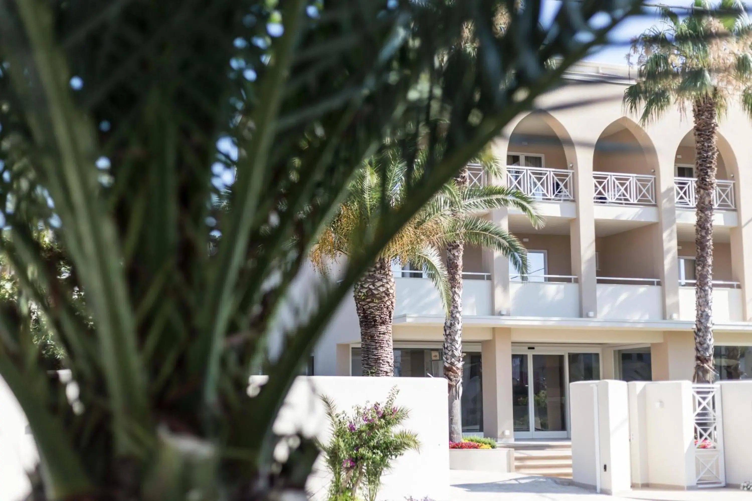 Facade/entrance in Suite Hotel L'Oasi di Riaci Facade/entrance in Suite Hotel L'Oasi di Riaci