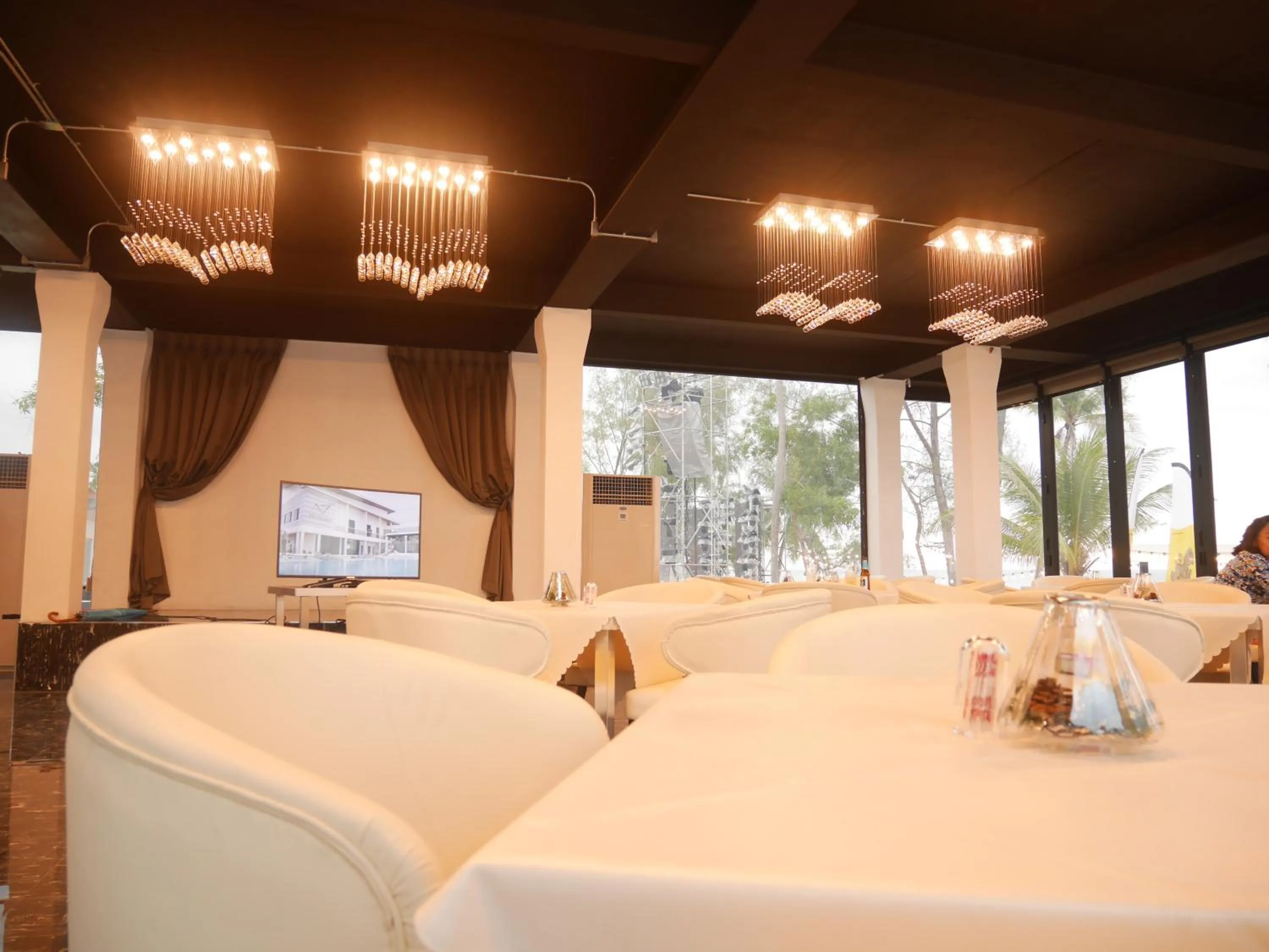 Restaurant/places to eat in De VeraNiO Resort