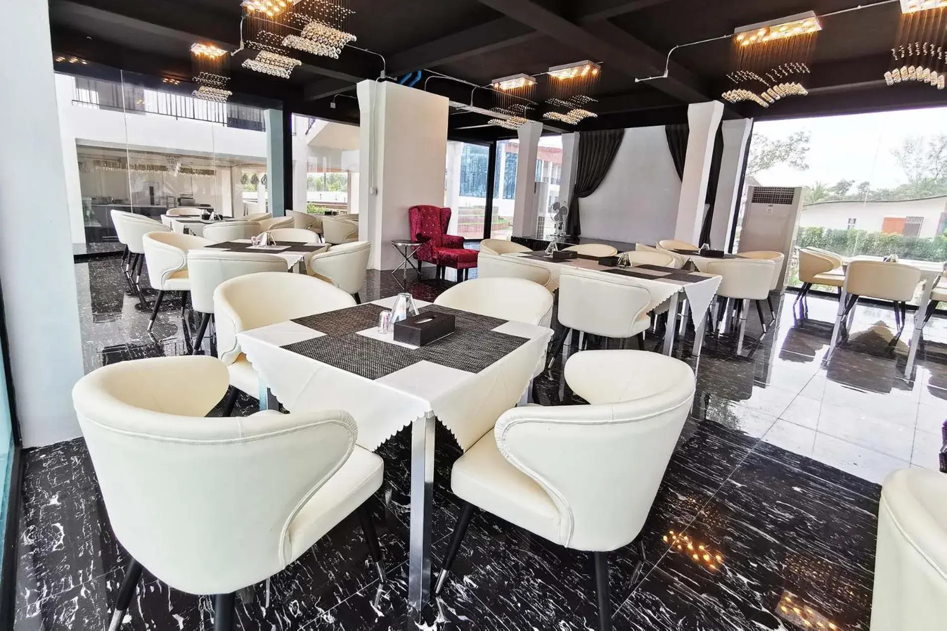 Restaurant/places to eat in De VeraNiO Resort Restaurant/places to eat in De VeraNiO Resort