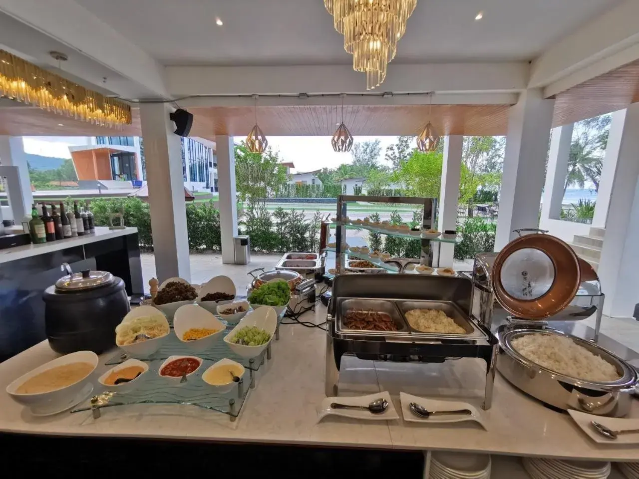 Buffet breakfast in De VeraNiO Resort Buffet breakfast in De VeraNiO Resort