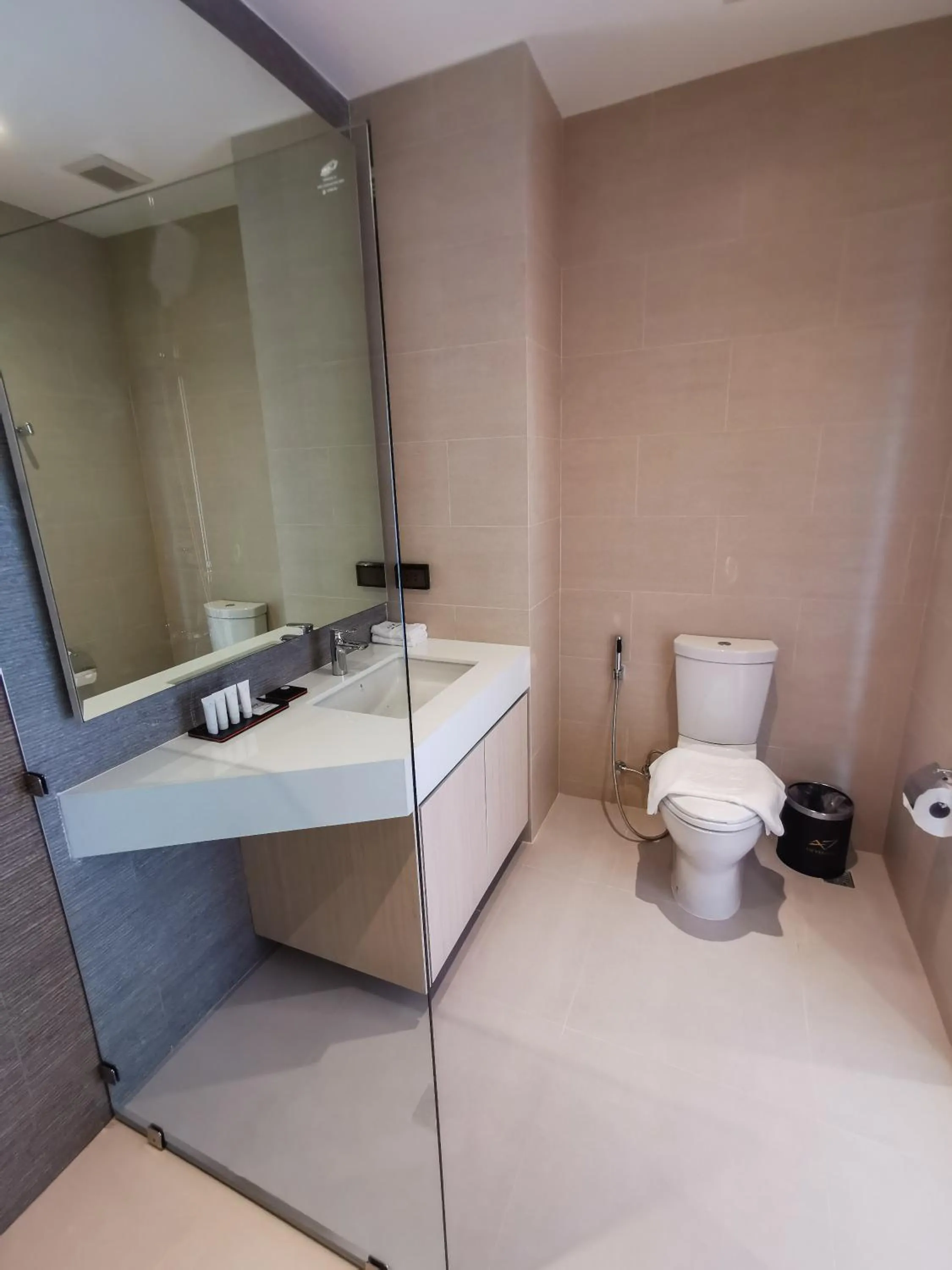 Bathroom in De VeraNiO Resort