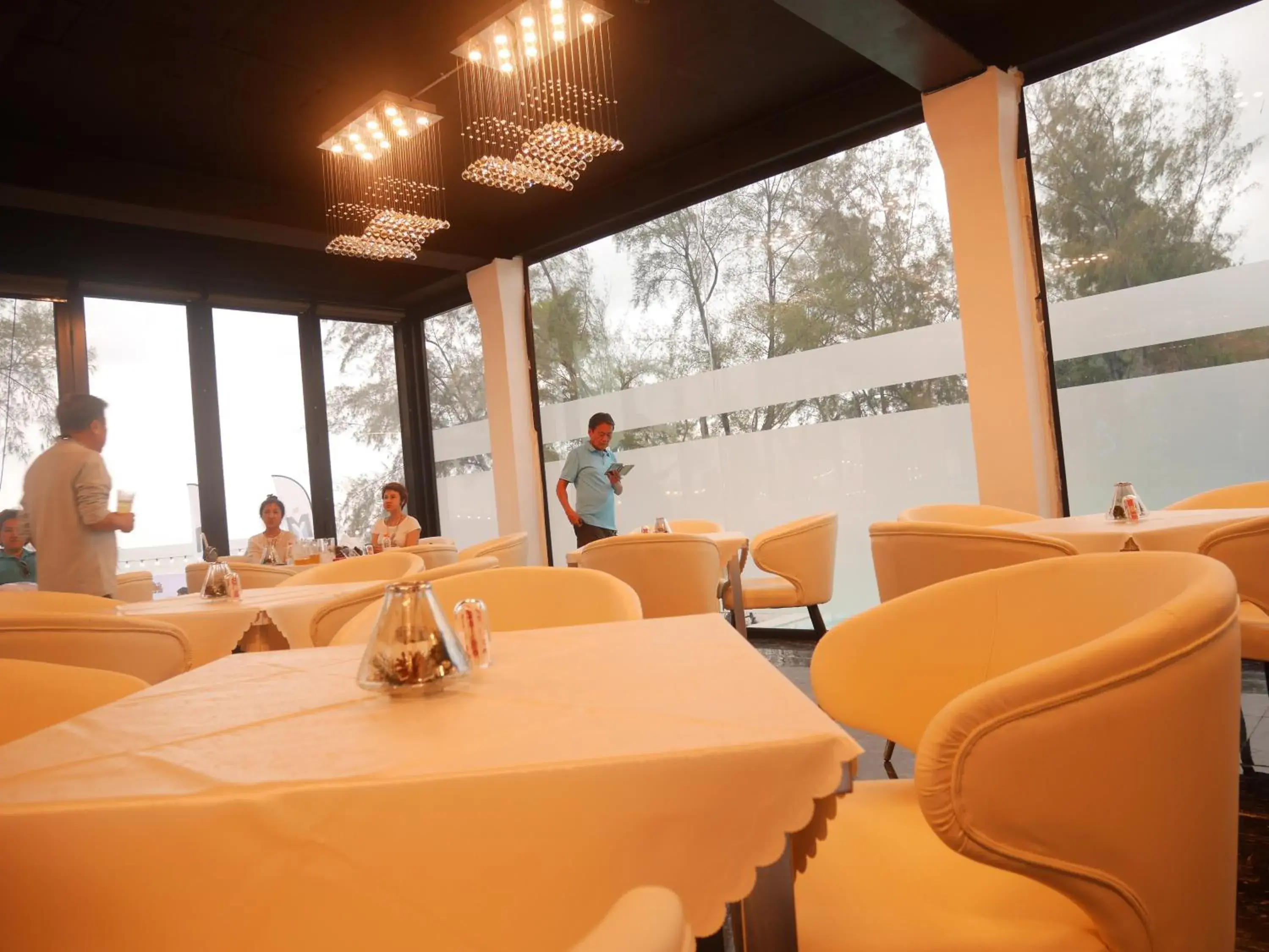 Restaurant/places to eat in De VeraNiO Resort Restaurant/places to eat in De VeraNiO Resort