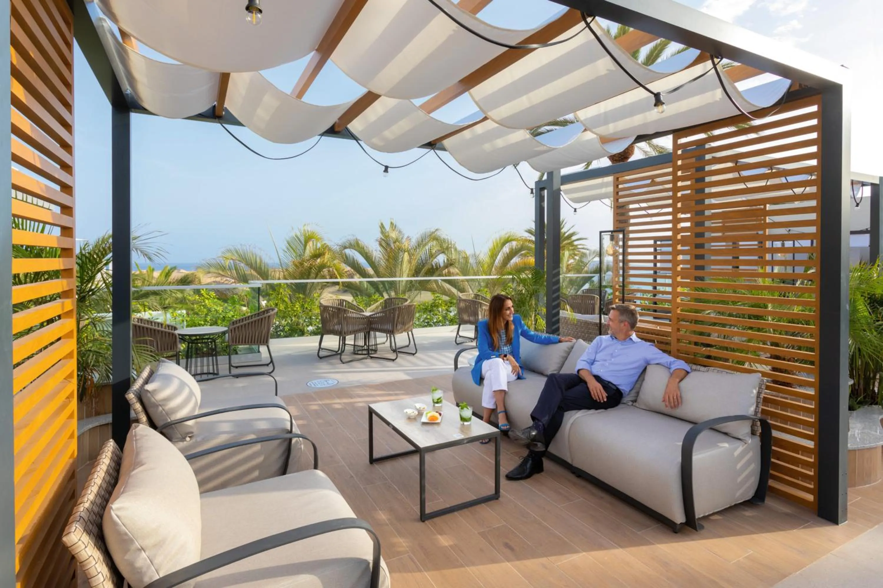 Lounge or bar in Hotel Riu Palace Maspalomas - Adults Only