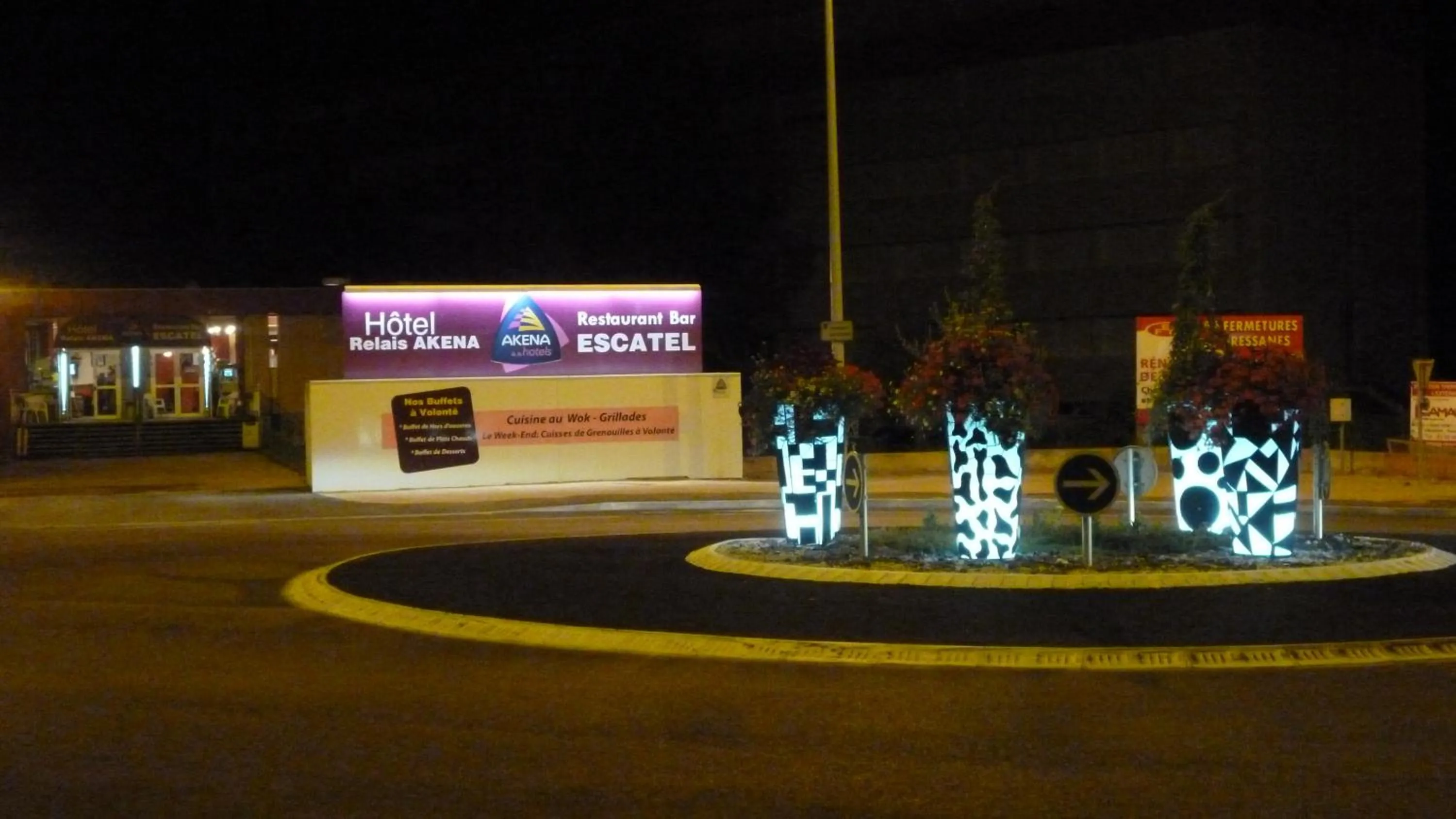 Facade/entrance in Cit'Hotel Escatel