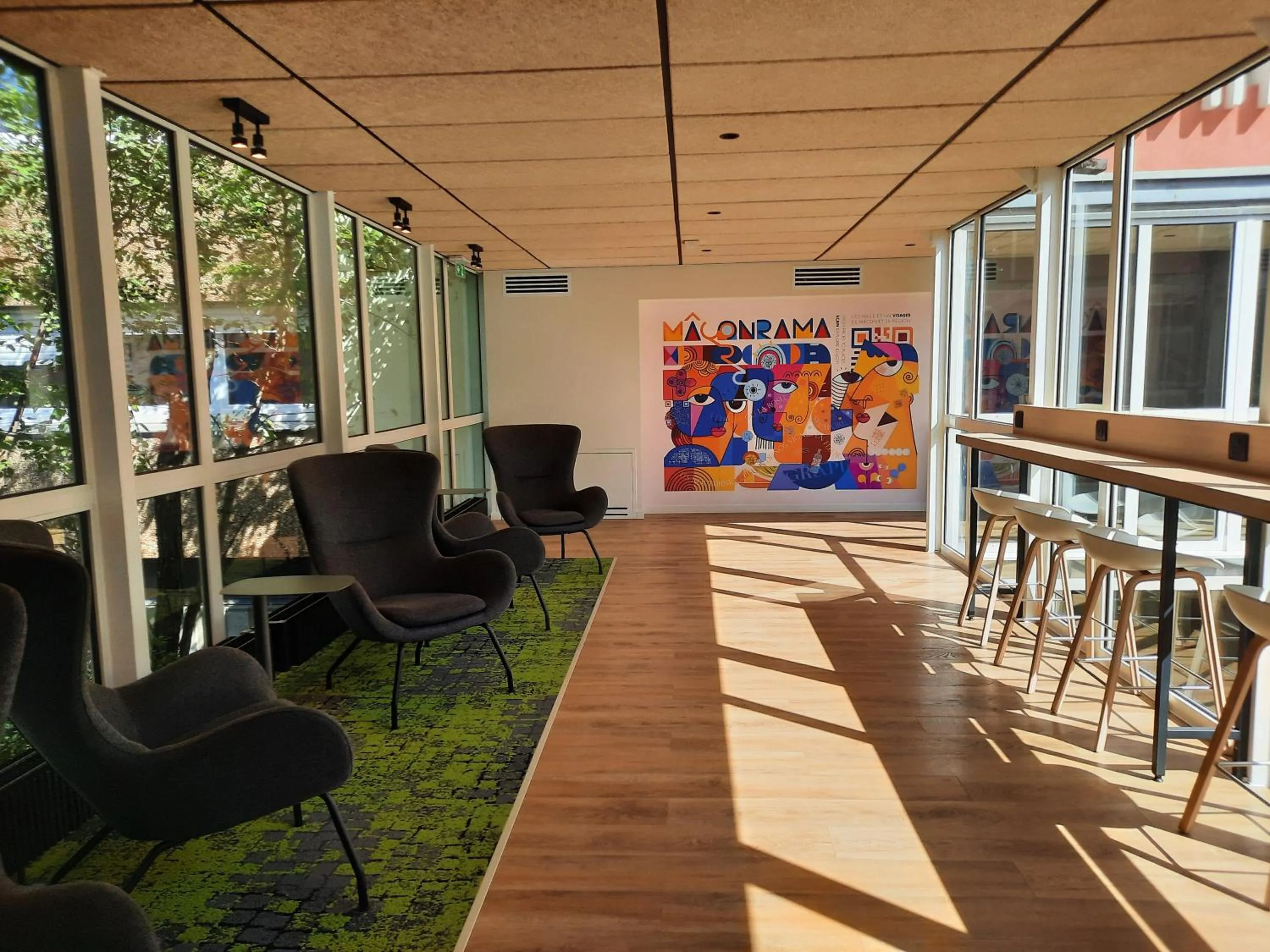 Lobby or reception in Cit'Hotel Escatel