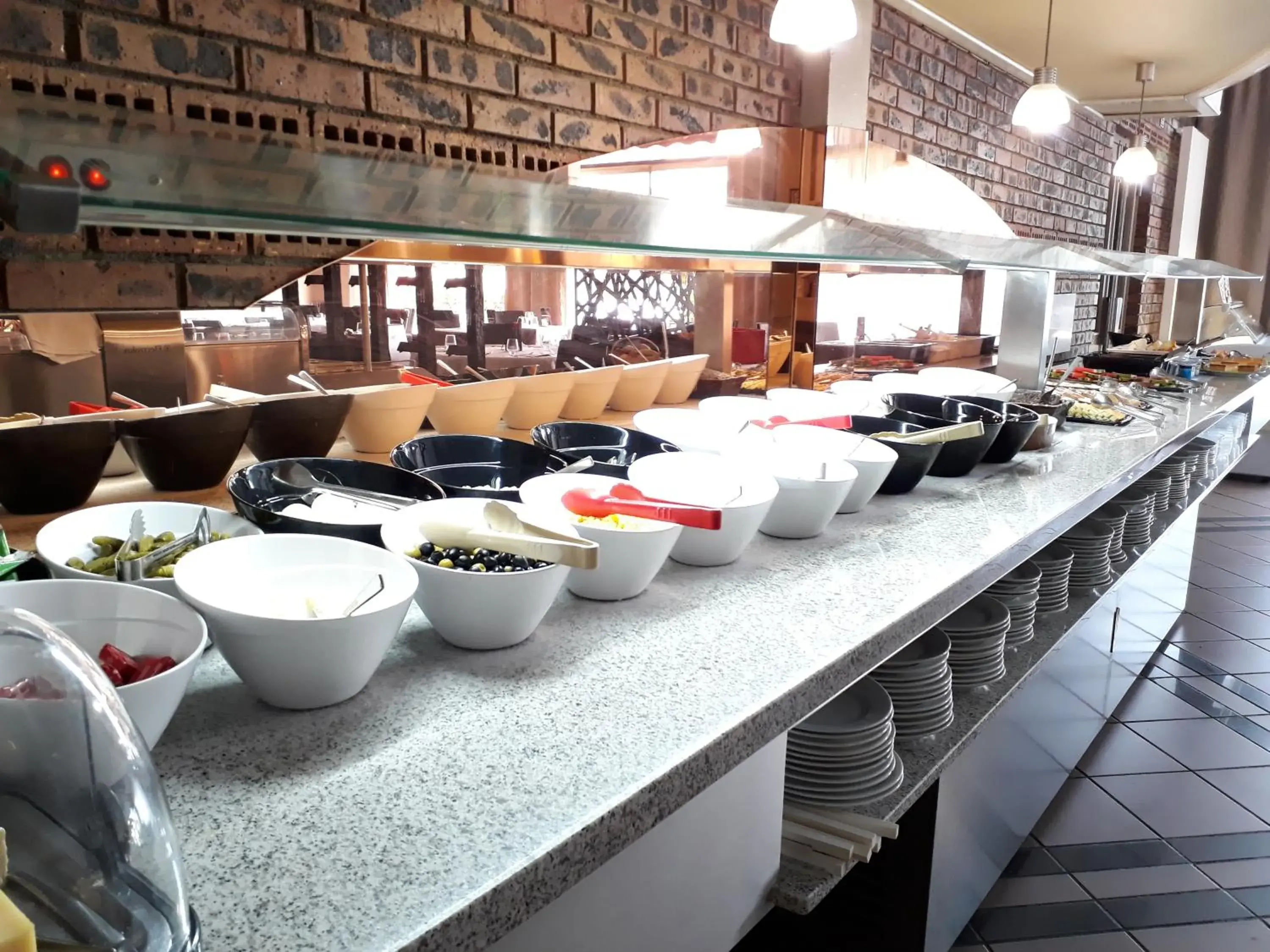 Food and drinks in Cit'Hotel Escatel Food and drinks in Cit'Hotel Escatel