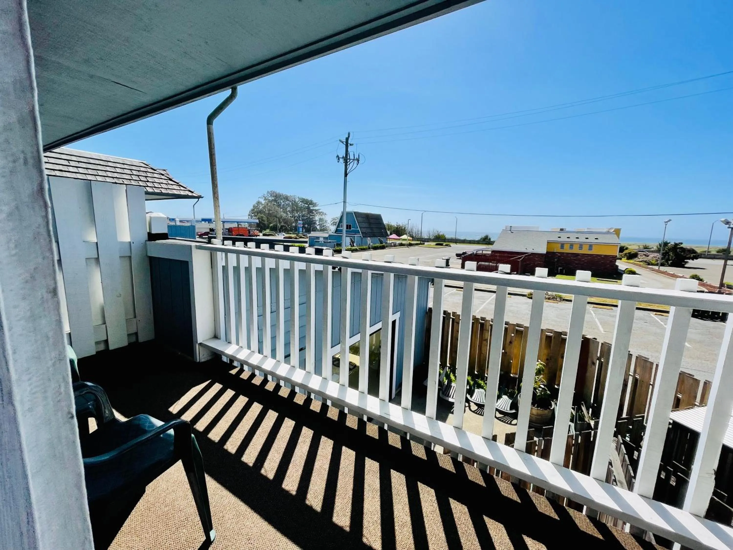 Patio in Seabird Lodge Fort Bragg