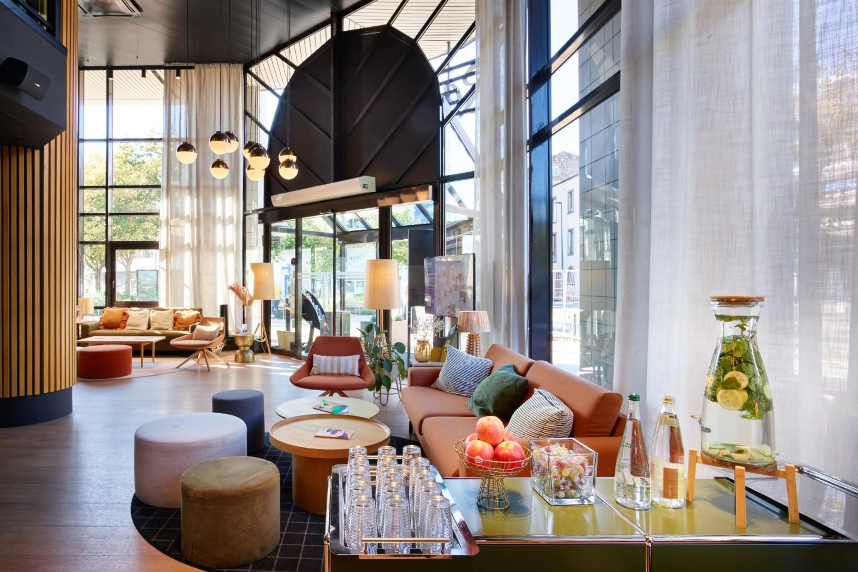 Property building in Radisson Hotel Clermont-Ferrand