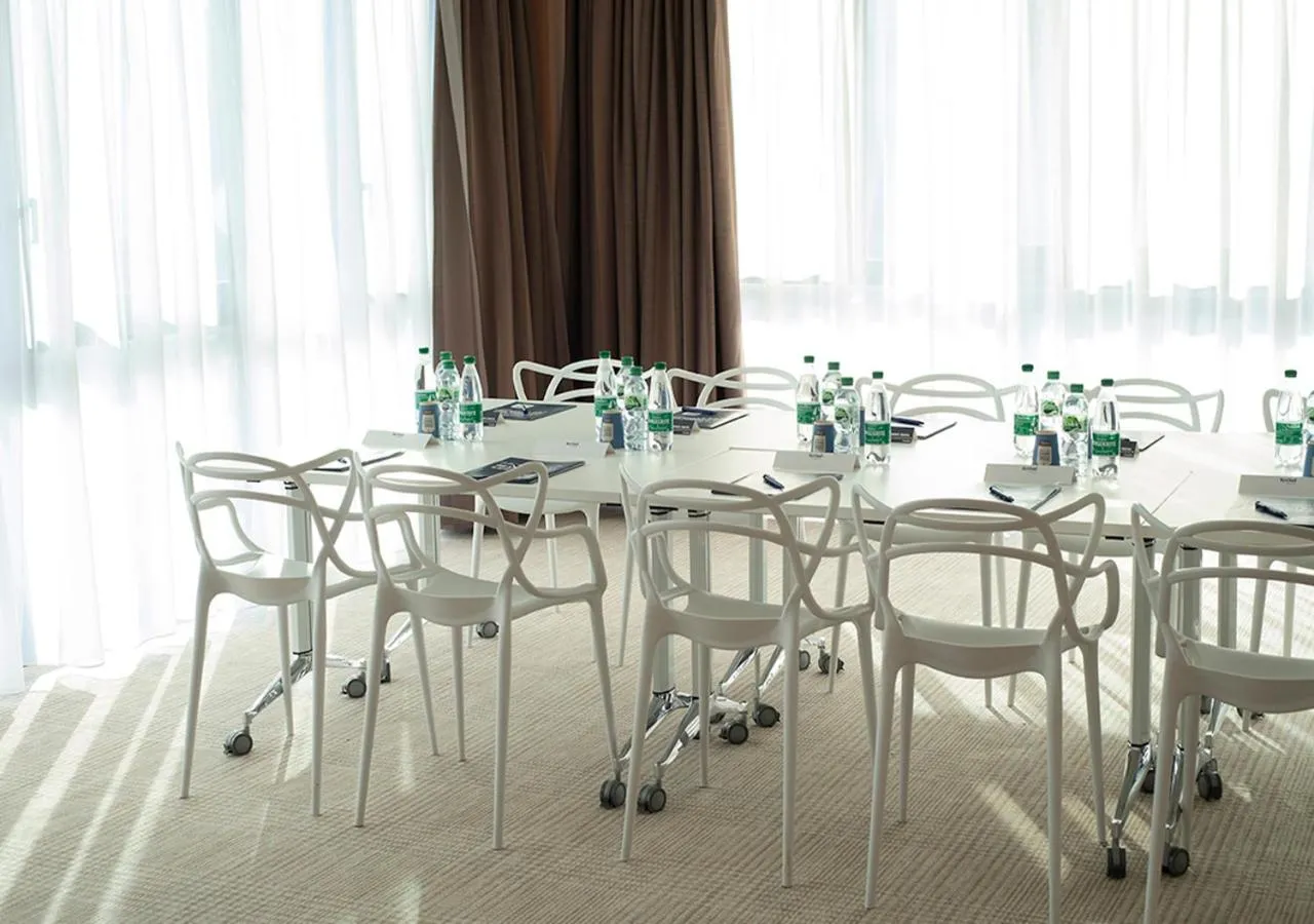 Property building in Kyriad Prestige Hotel Clermont-Ferrand