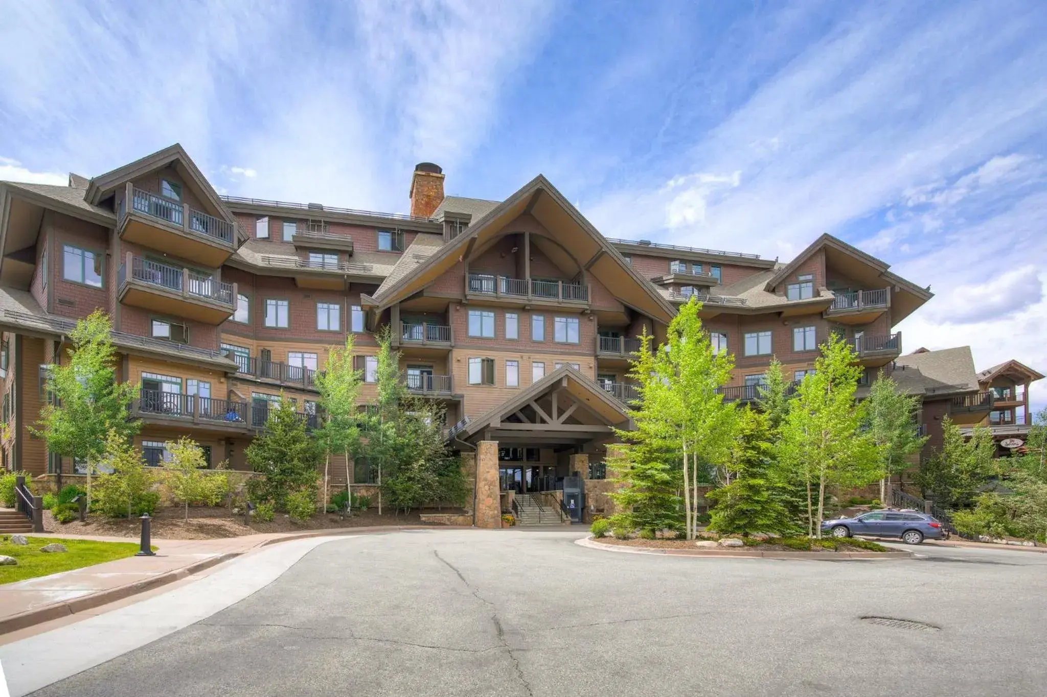 Property building in Crystal Peak Lodge By Vail Resorts Property building in Crystal Peak Lodge By Vail Resorts