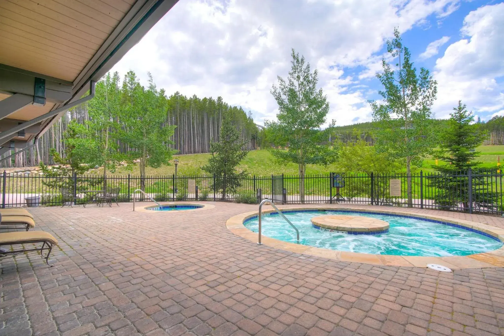 Spa and wellness centre/facilities in Crystal Peak Lodge By Vail Resorts Spa and wellness centre/facilities in Crystal Peak Lodge By Vail Resorts