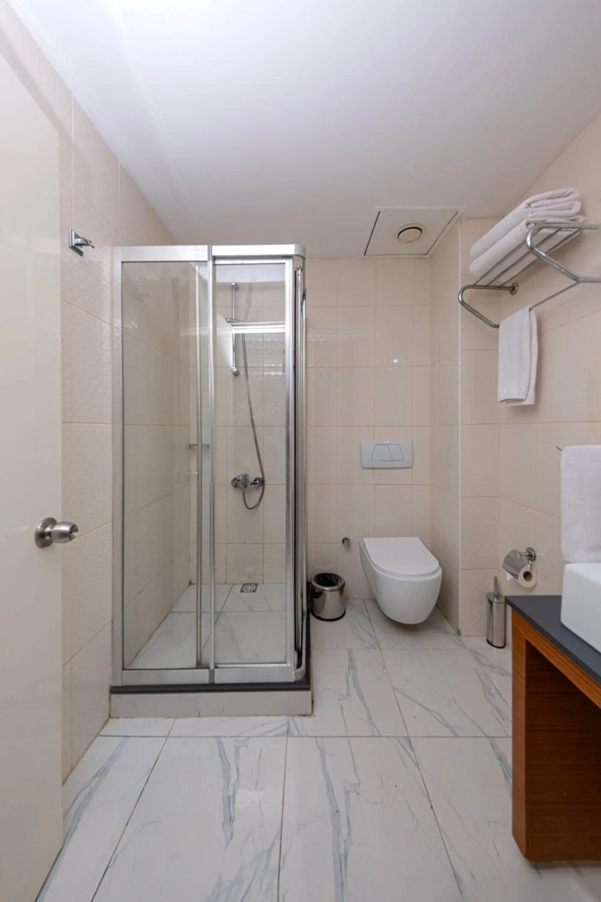 Shower in Expo Park Hotel