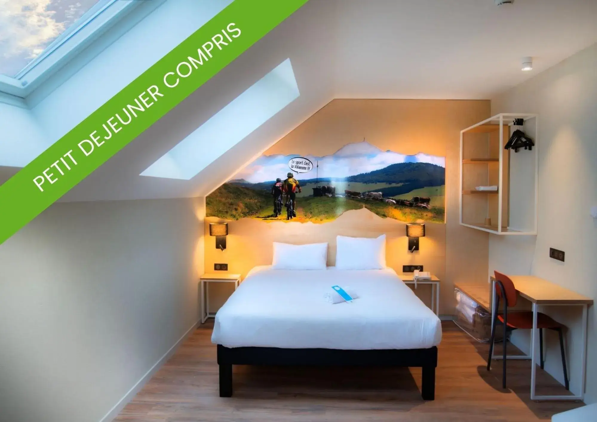 Photo of the whole room, Bed in ibis Styles Clermont-Ferrand Aéroport Photo of the whole room, Bed in ibis Styles Clermont-Ferrand Aéroport