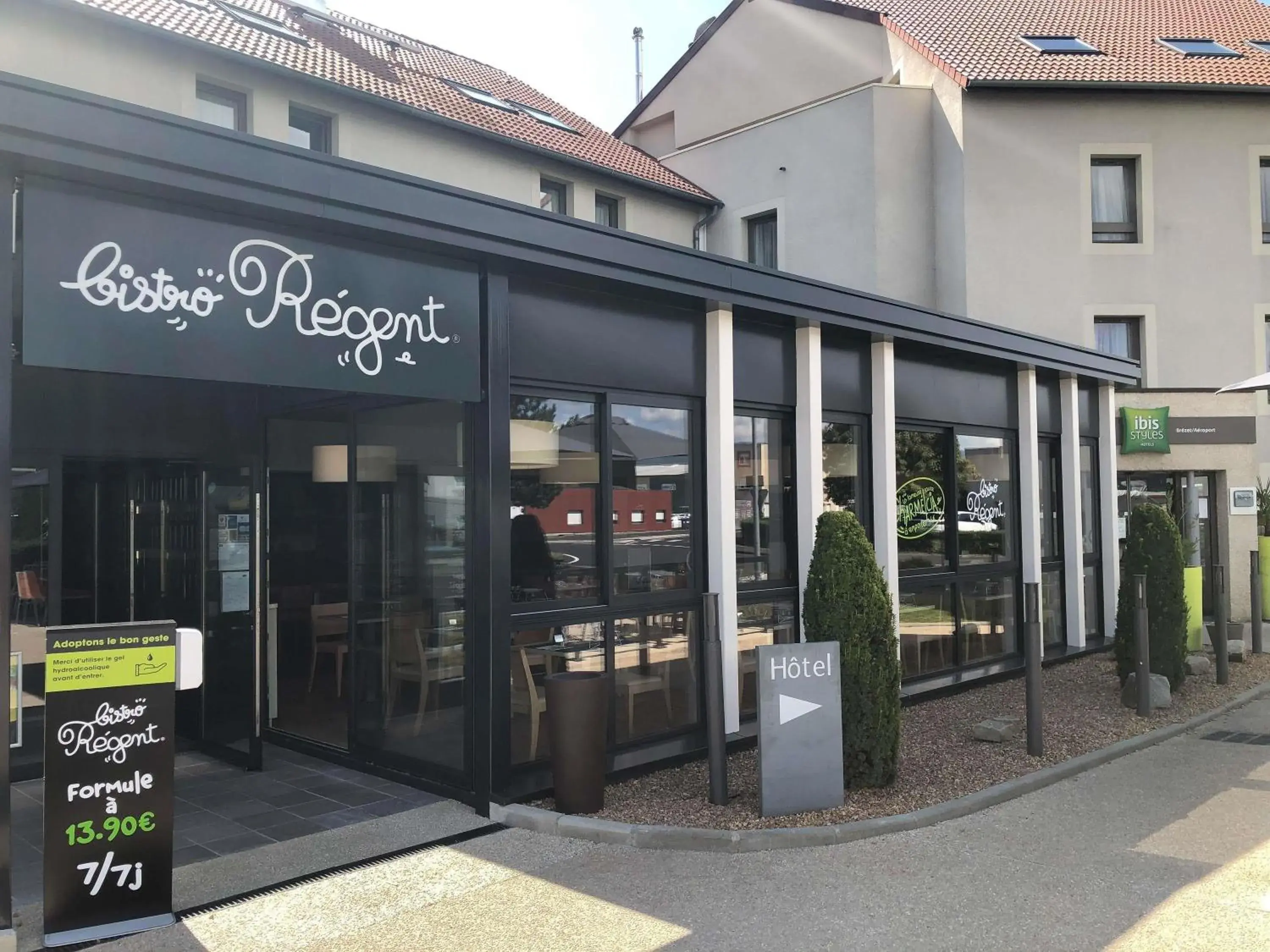 Property building in ibis Styles Clermont-Ferrand Aéroport Property building in ibis Styles Clermont-Ferrand Aéroport