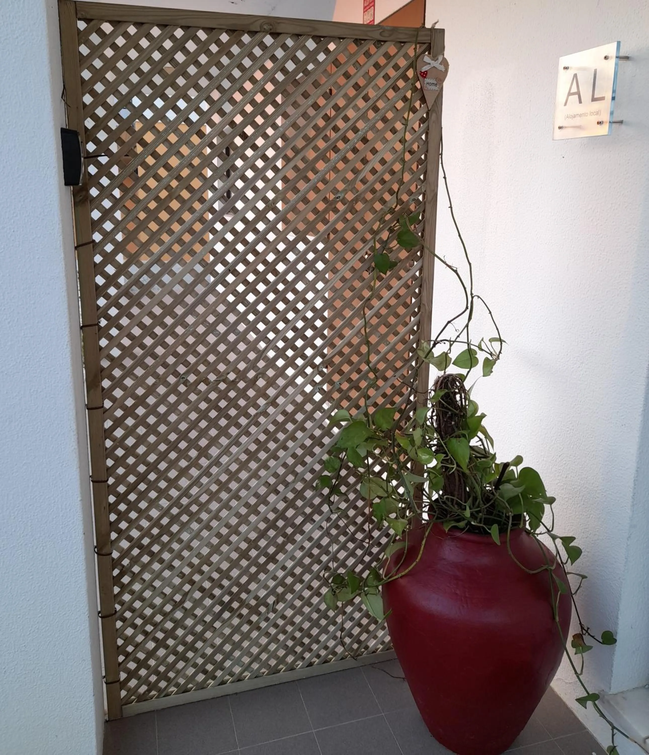 Facade/entrance in Sublime Sun & Van - By Meco Stays