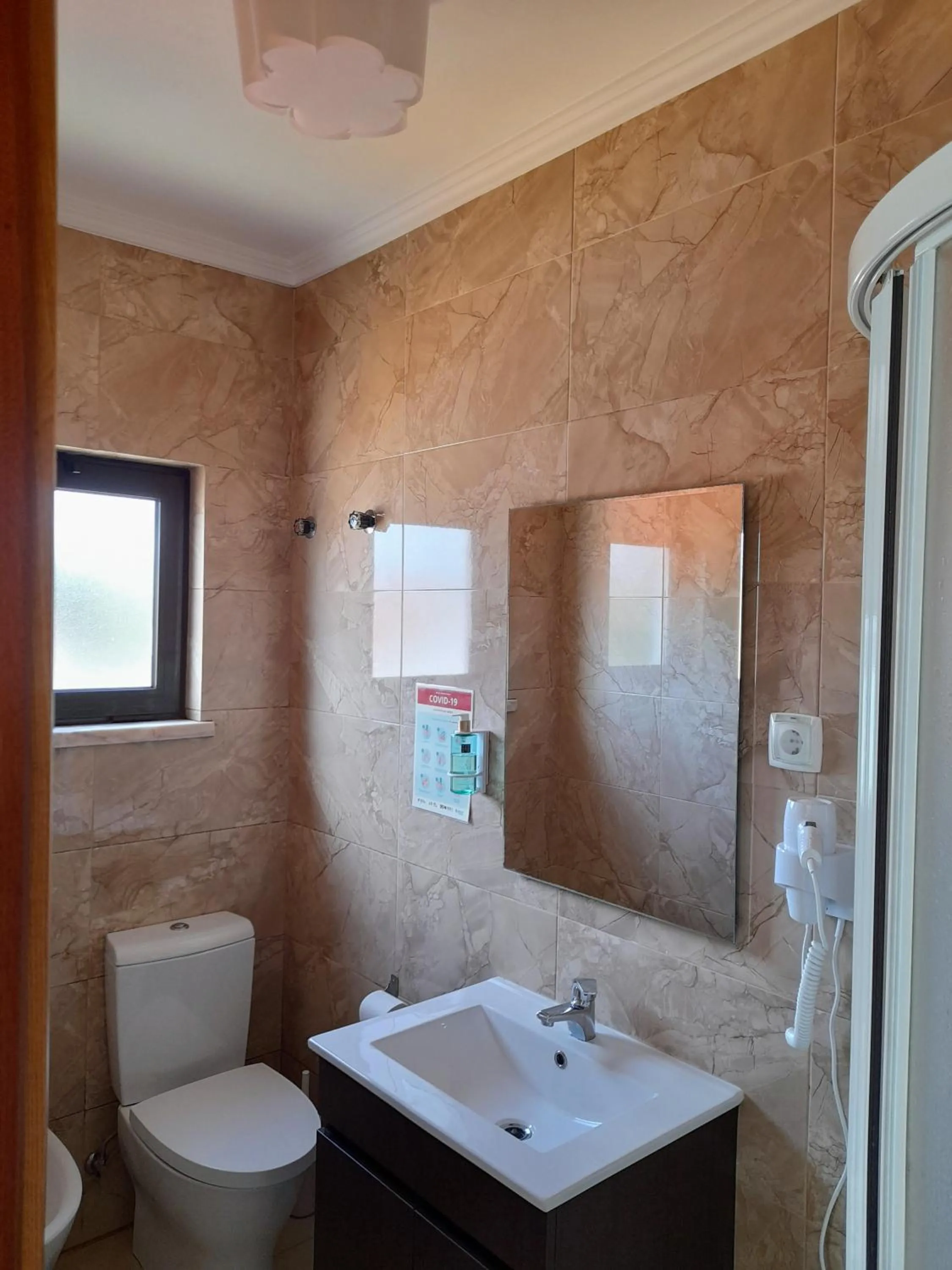 Shower in Sublime Sun & Van - By Meco Stays