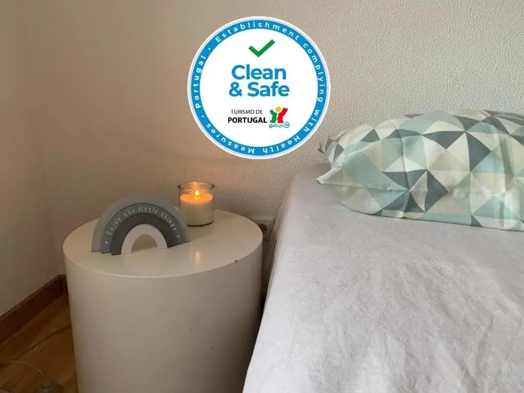 Bed in Sublime Sun & Van - By Meco Stays Bed in Sublime Sun & Van - By Meco Stays