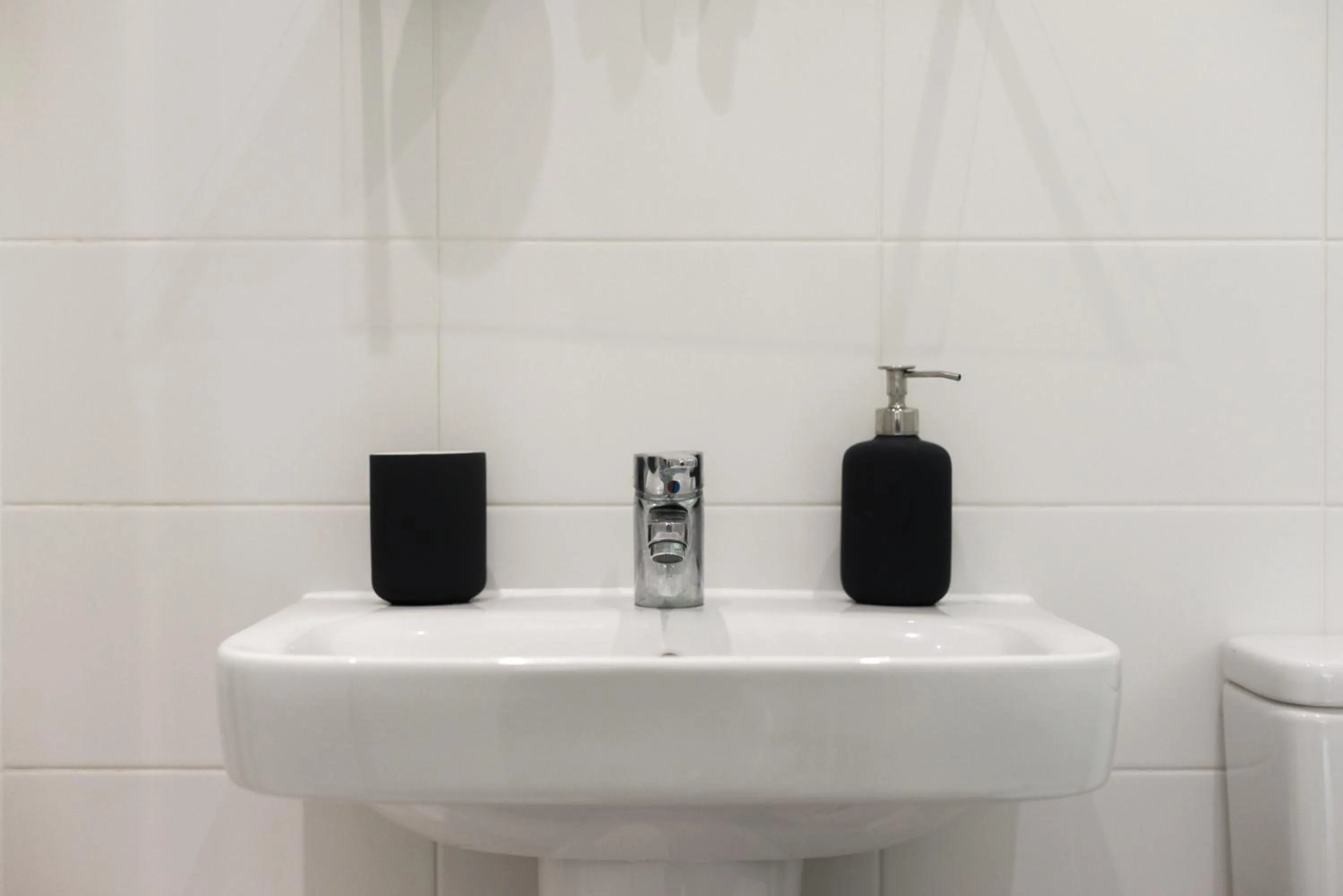 Toilet in Hertford Serviced Apartments by Payman Club