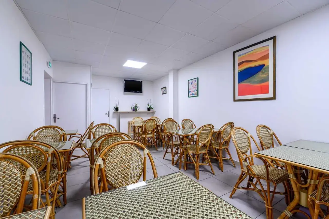 Restaurant/places to eat in Comfort Hotel Rouen Alba Restaurant/places to eat in Comfort Hotel Rouen Alba