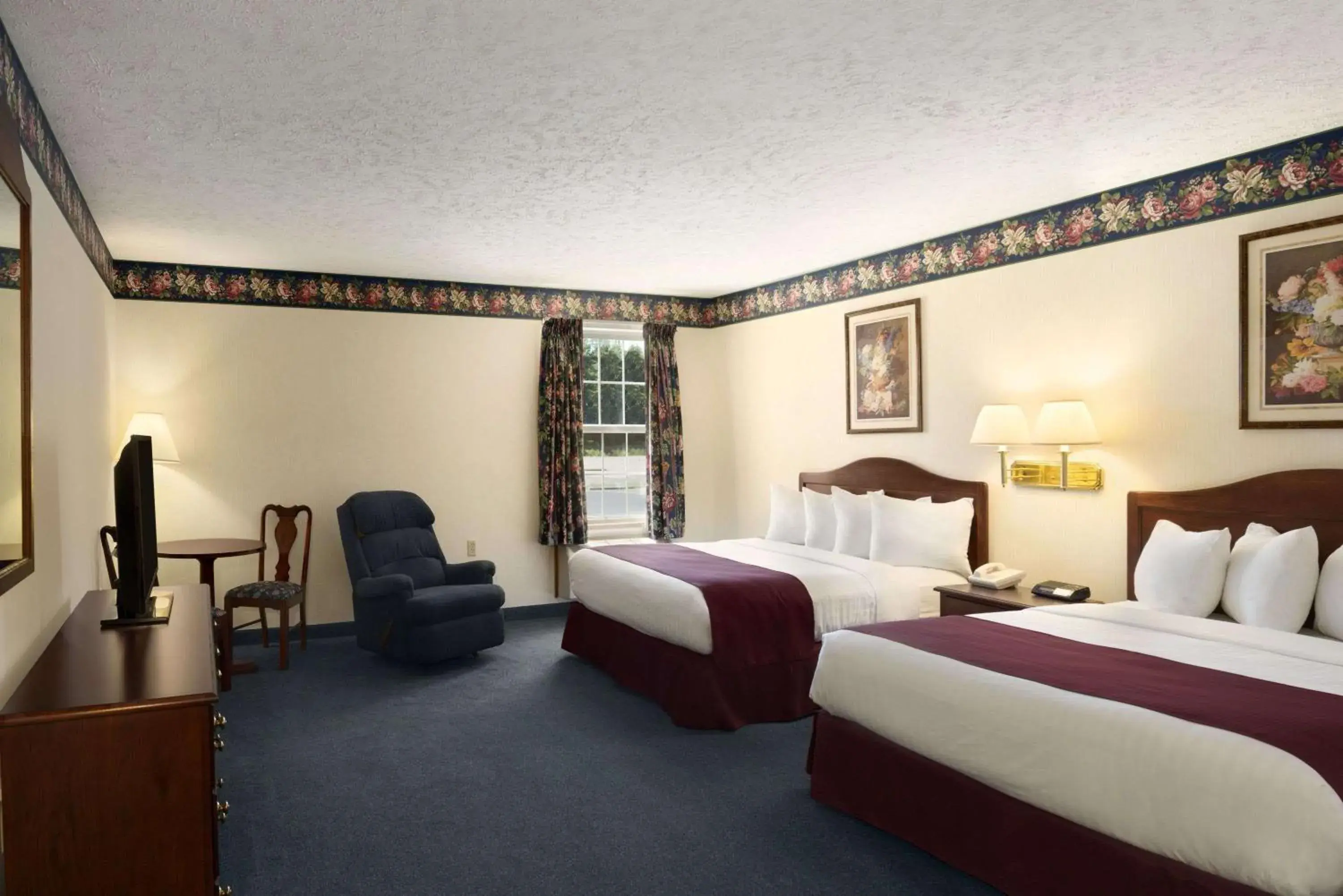 Photo of the whole room, Bed in Days Inn by Wyndham Grayling Photo of the whole room, Bed in Days Inn by Wyndham Grayling
