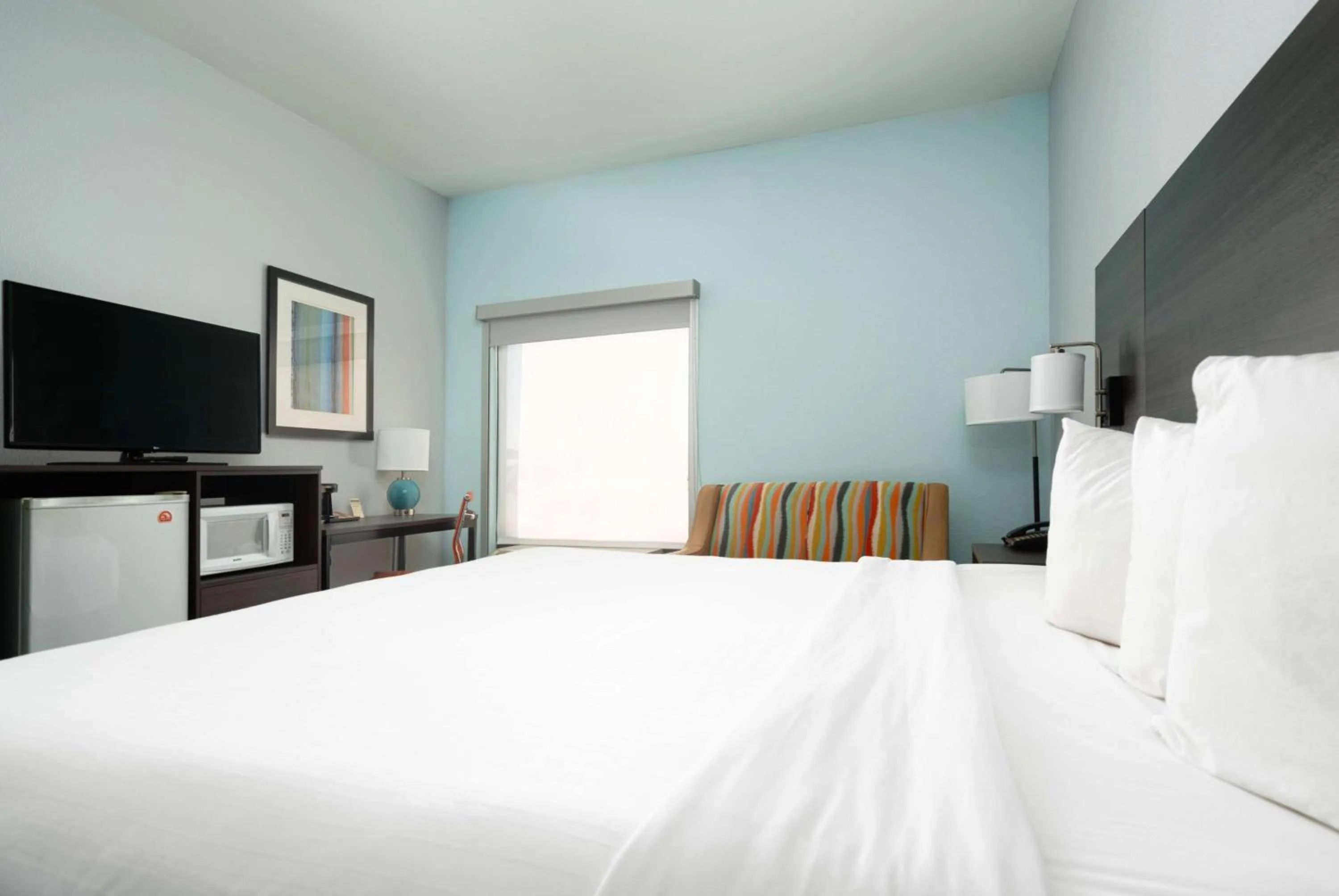 Photo of the whole room, Bed in Baymont by Wyndham Augusta Riverwatch