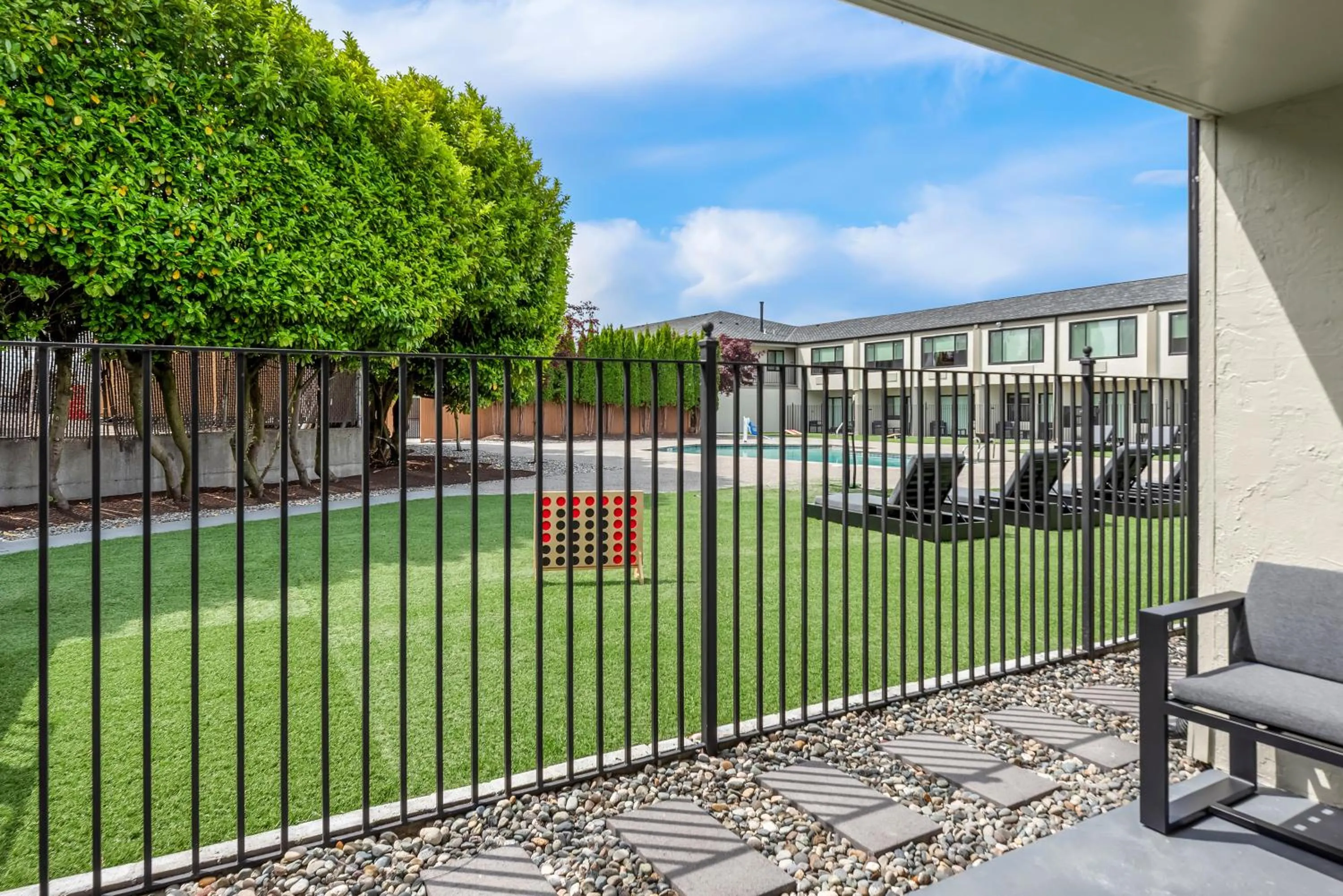 Property building in Clarion Pointe Mount Vernon - Burlington