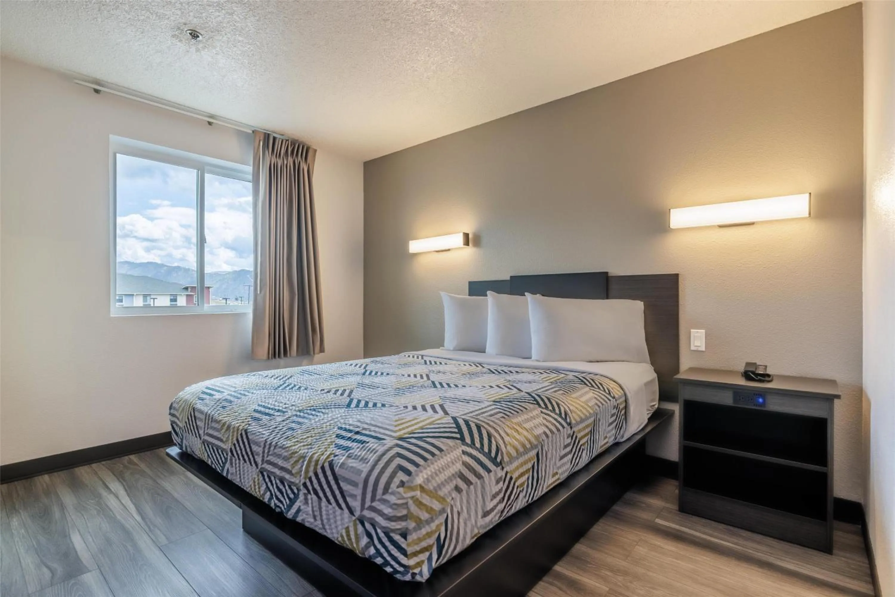 Bedroom, Bed in Motel 6-Missoula, MT