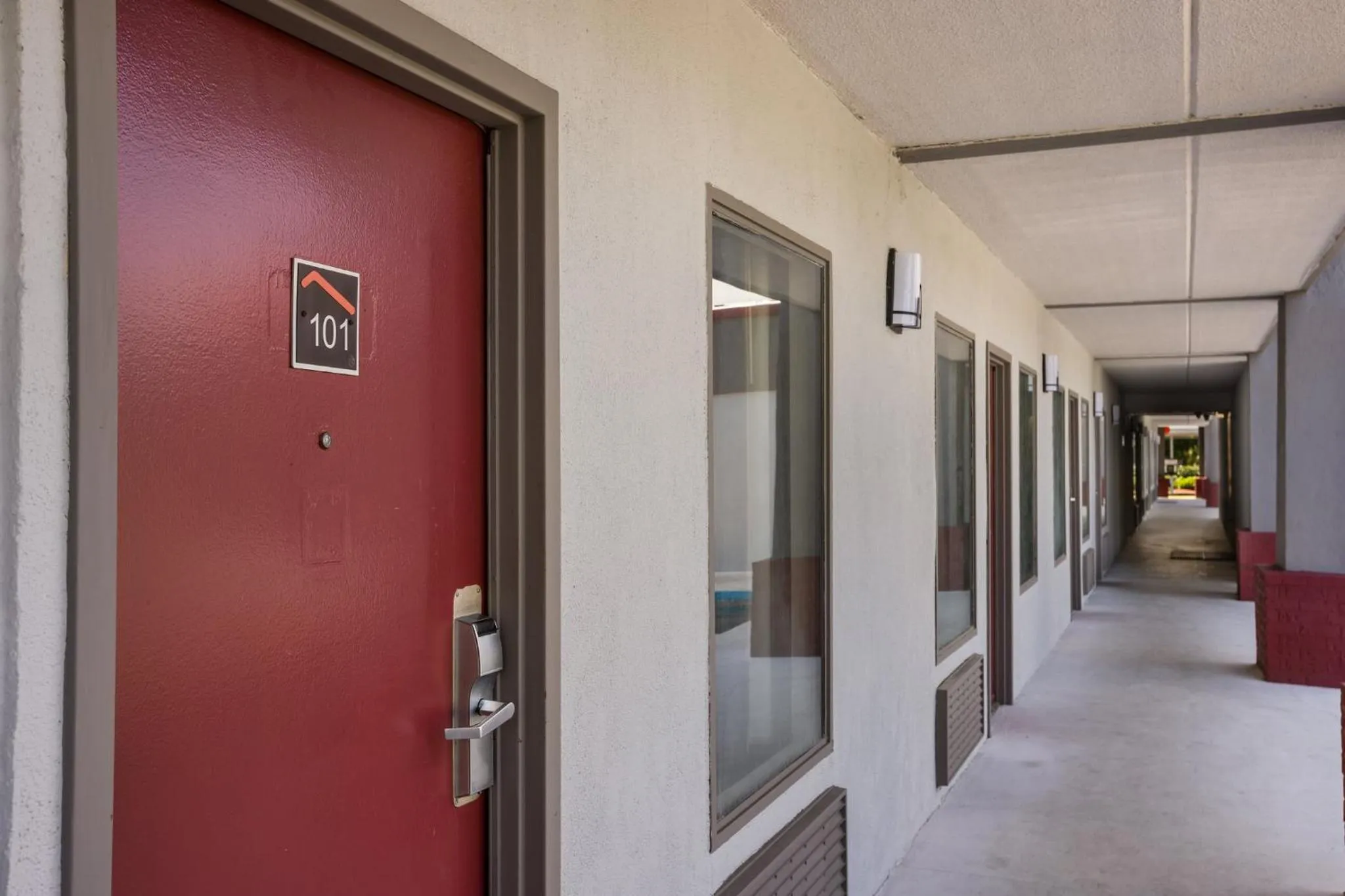 Property building in Red Roof Inn & Suites Statesboro - University