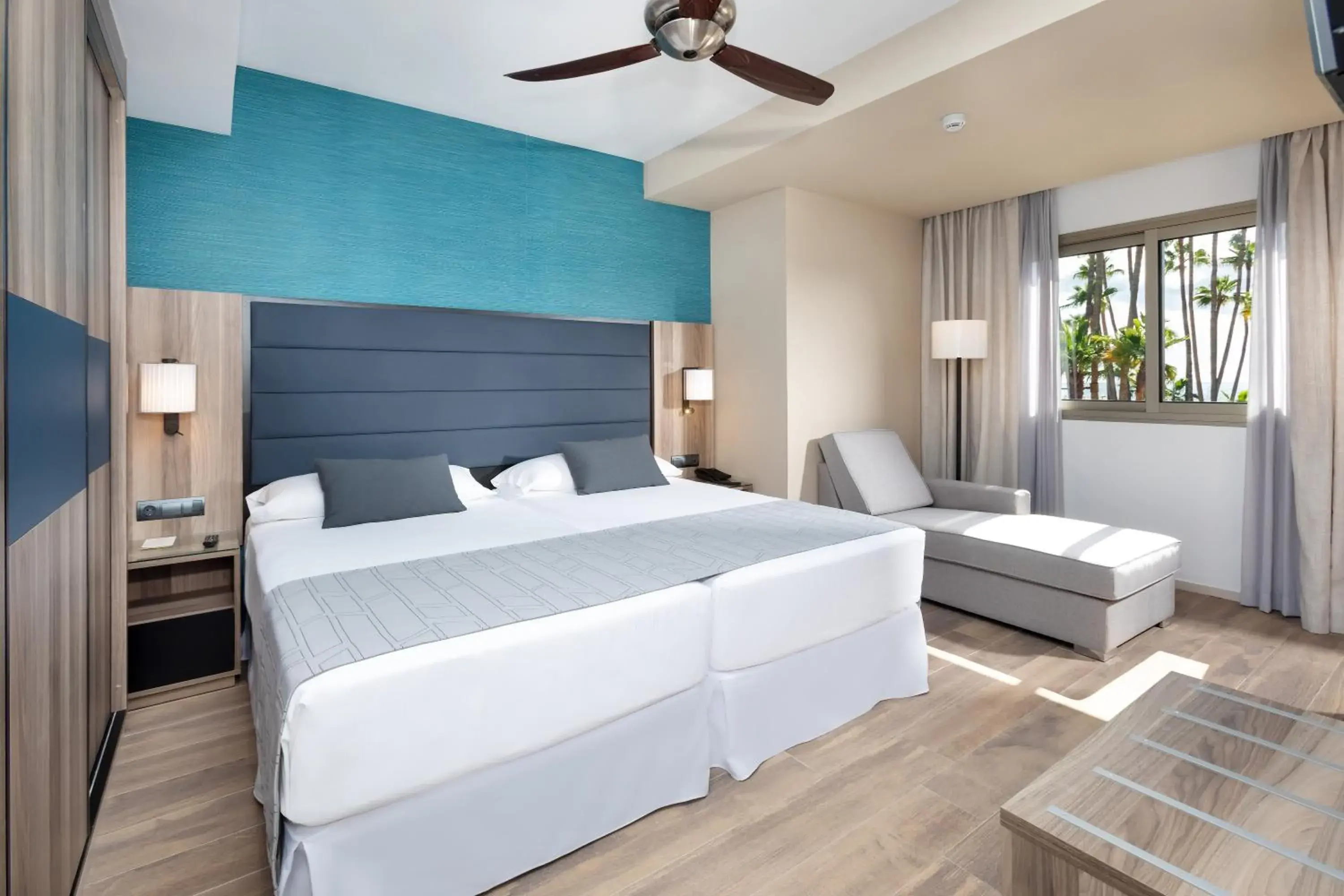 Bed in Hotel Riu Palace Oasis Bed in Hotel Riu Palace Oasis