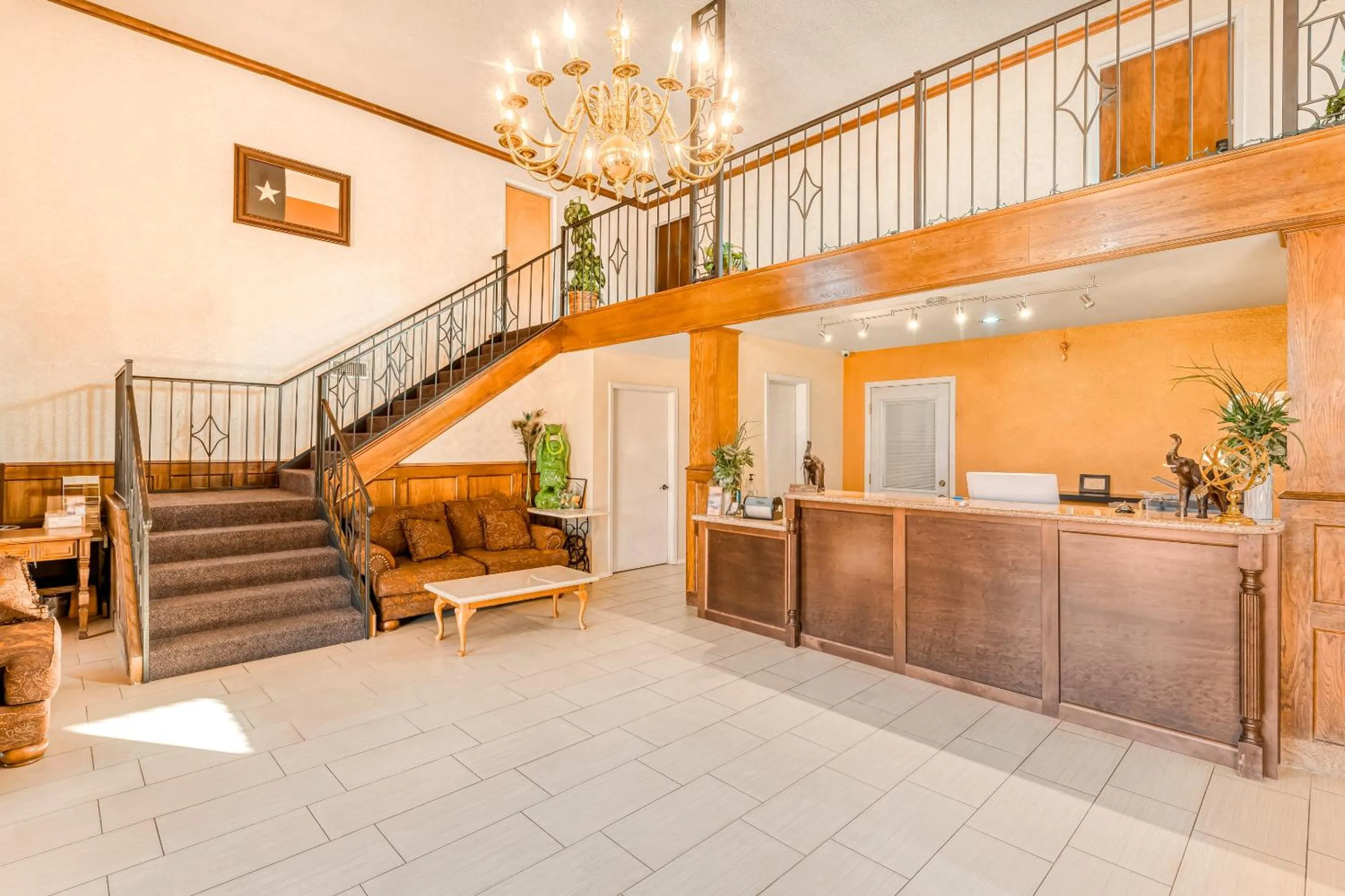 Lobby or reception in OYO Hotel Jefferson TX Hwy 59