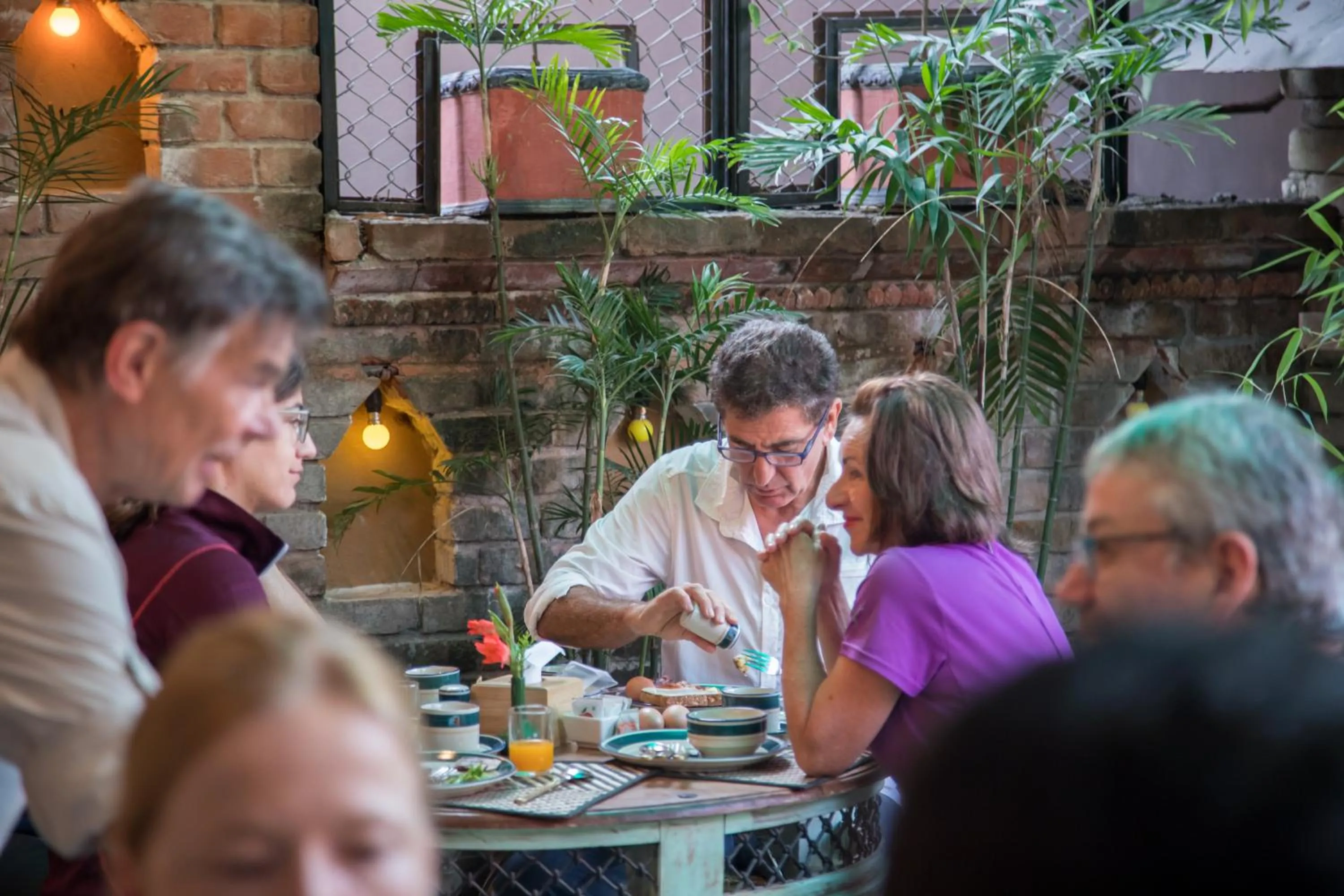 Restaurant/places to eat in Heritage Hotel Suites and Spa