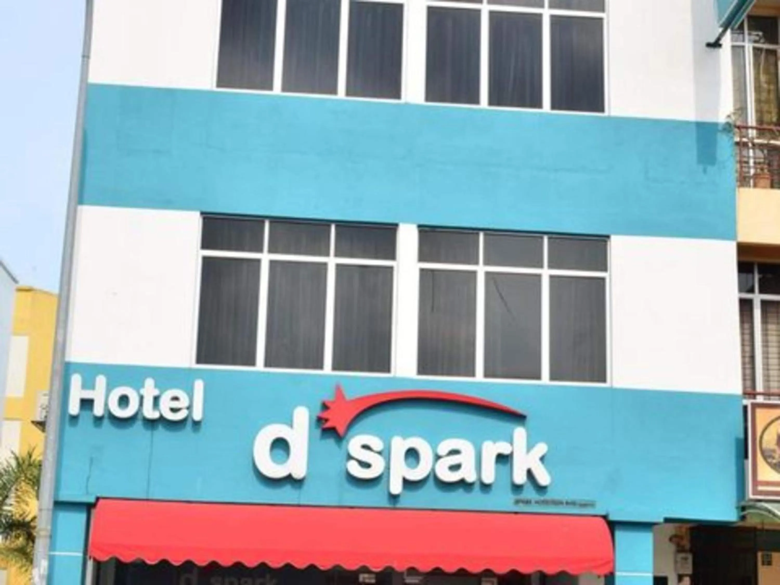 Facade/entrance in Hotel O Dspark Port Klang