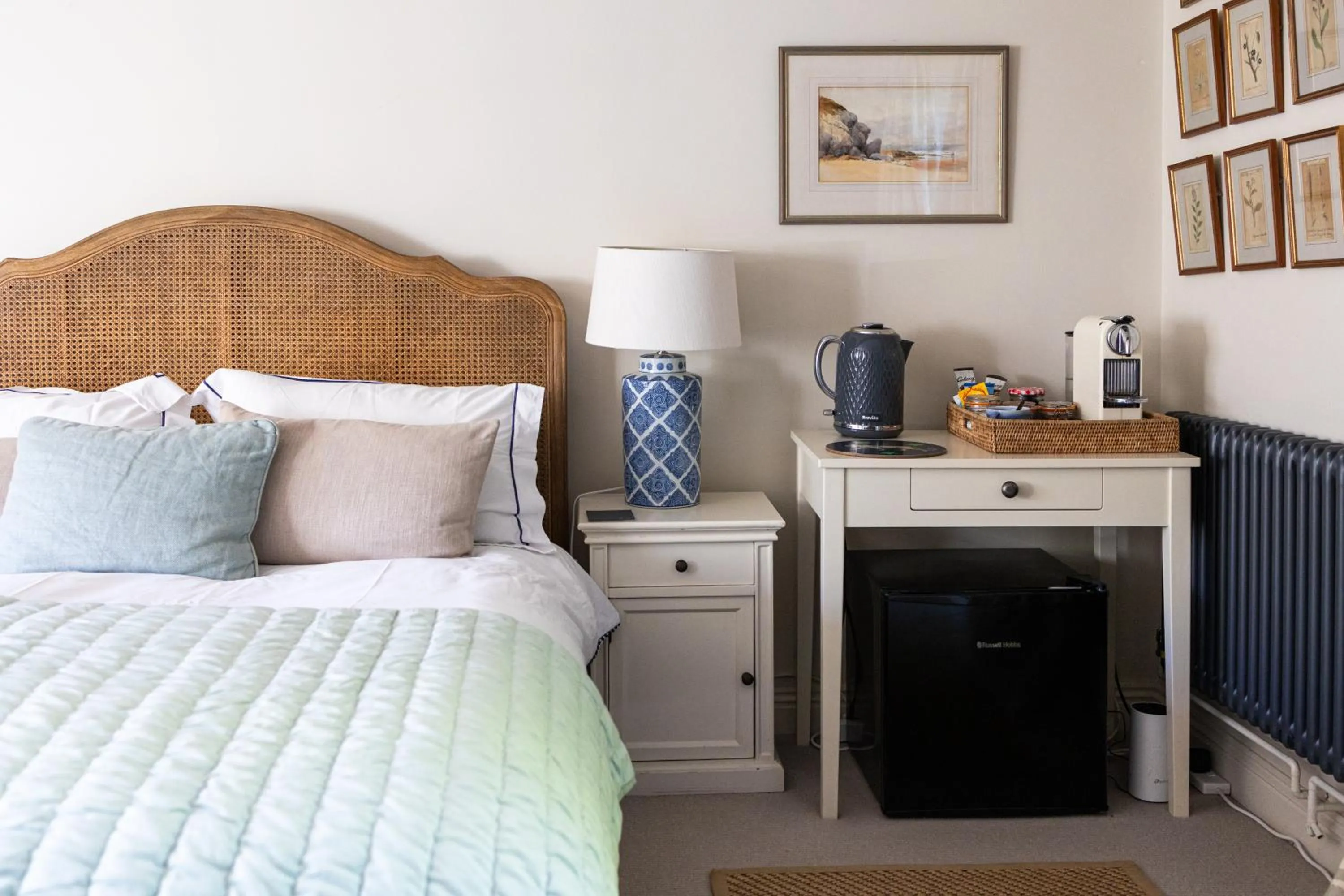 Bed in Barton Cottage Bed and Breakfast