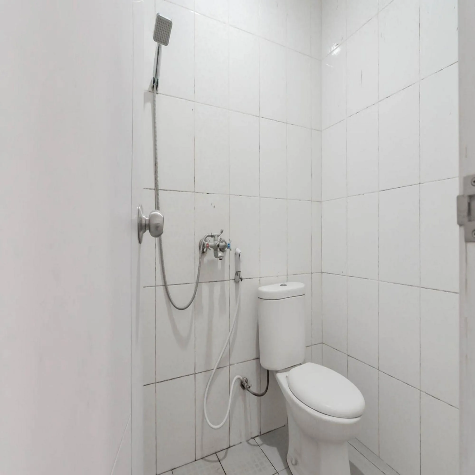 Bathroom in RedDoorz near Trans Studio Mall Bongo Residence