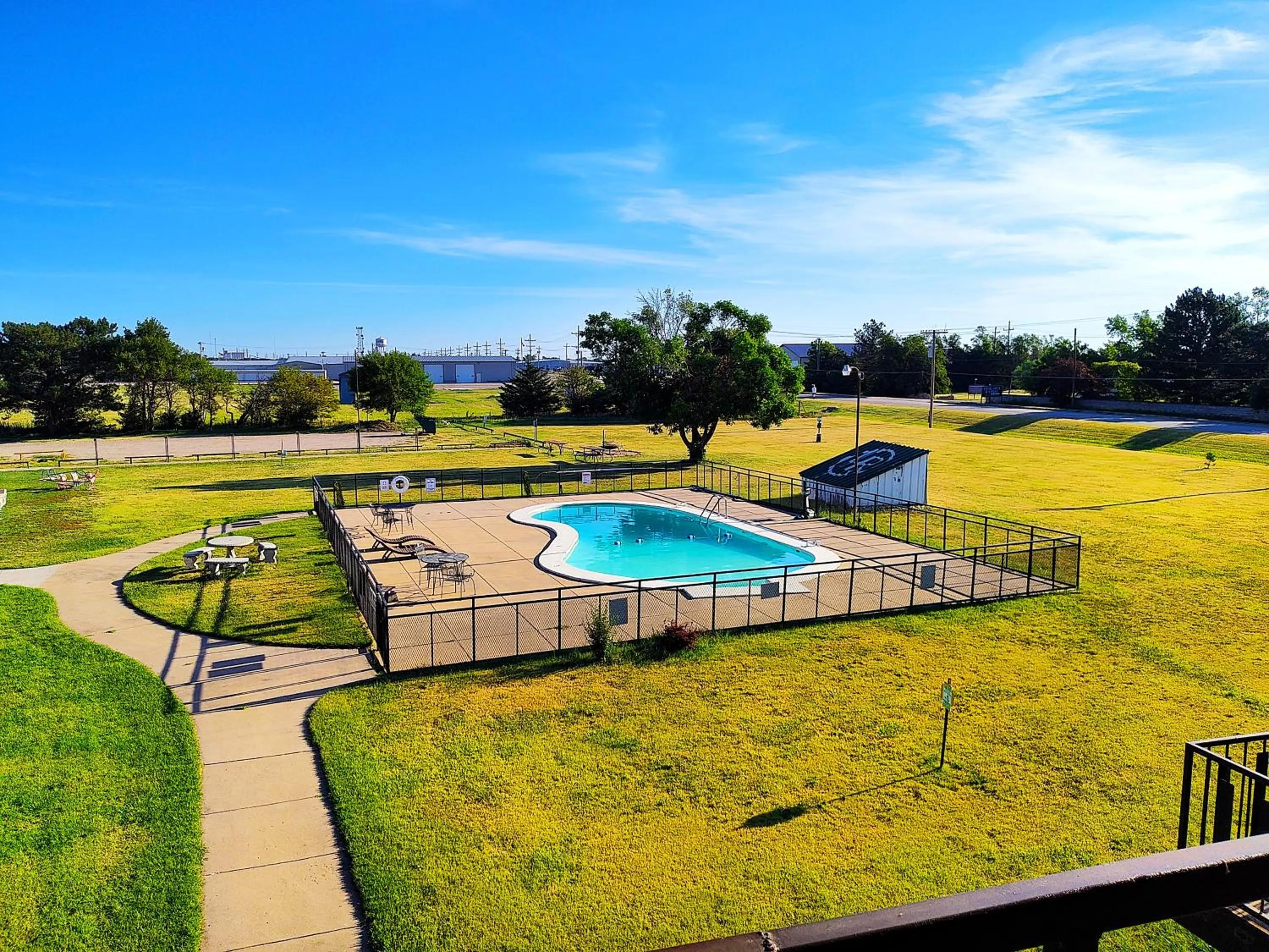 Swimming pool in The Lodge at Russell - Russell Inn