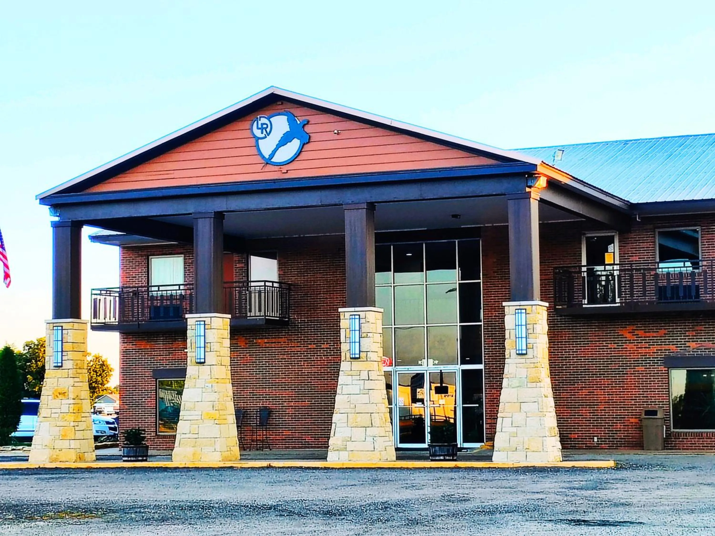 The Lodge at Russell - Russell Inn