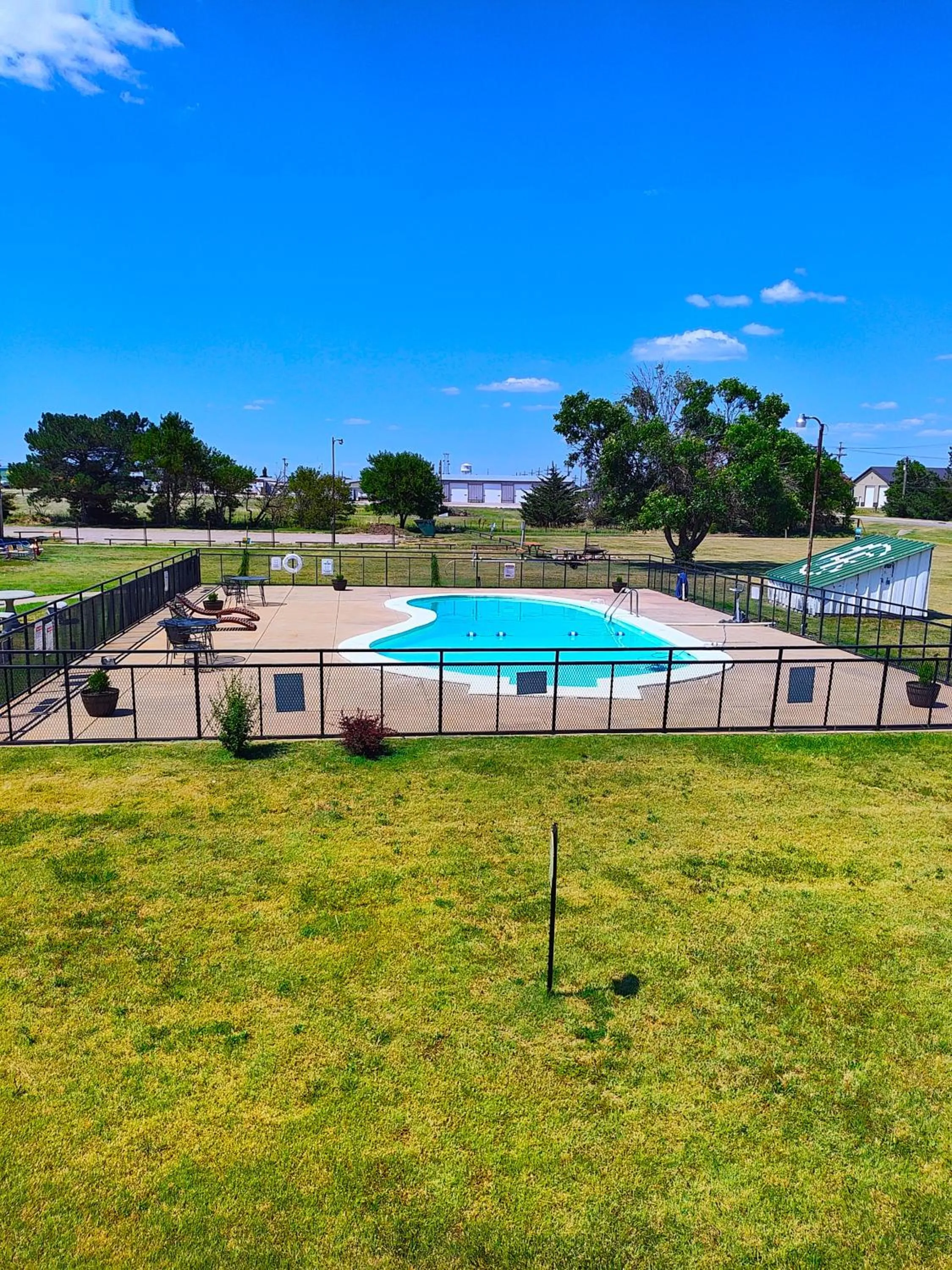 Swimming pool in The Lodge at Russell - Russell Inn