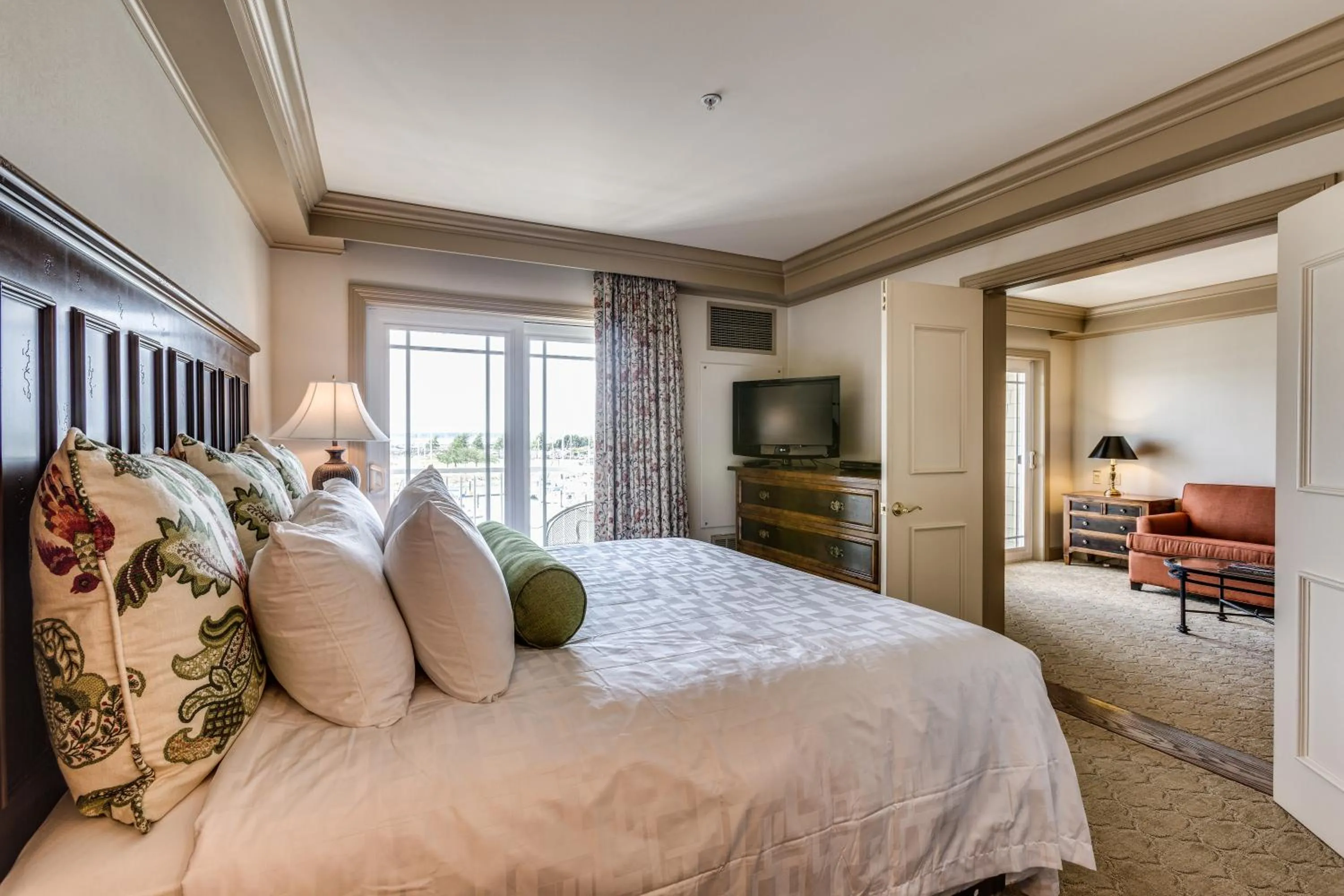 Photo of the whole room, Bed in Hotel Bellwether on Bellingham Bay