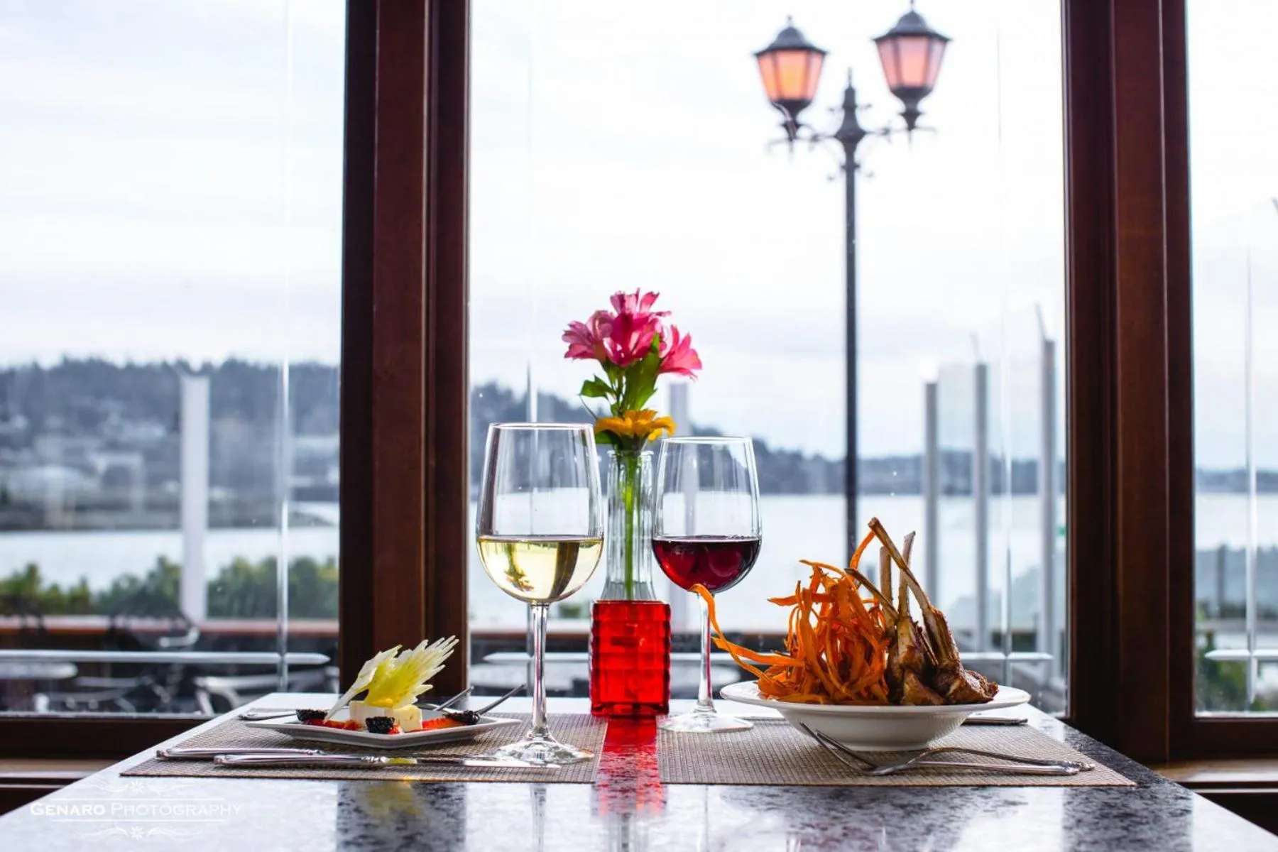 Restaurant/places to eat in Hotel Bellwether on Bellingham Bay